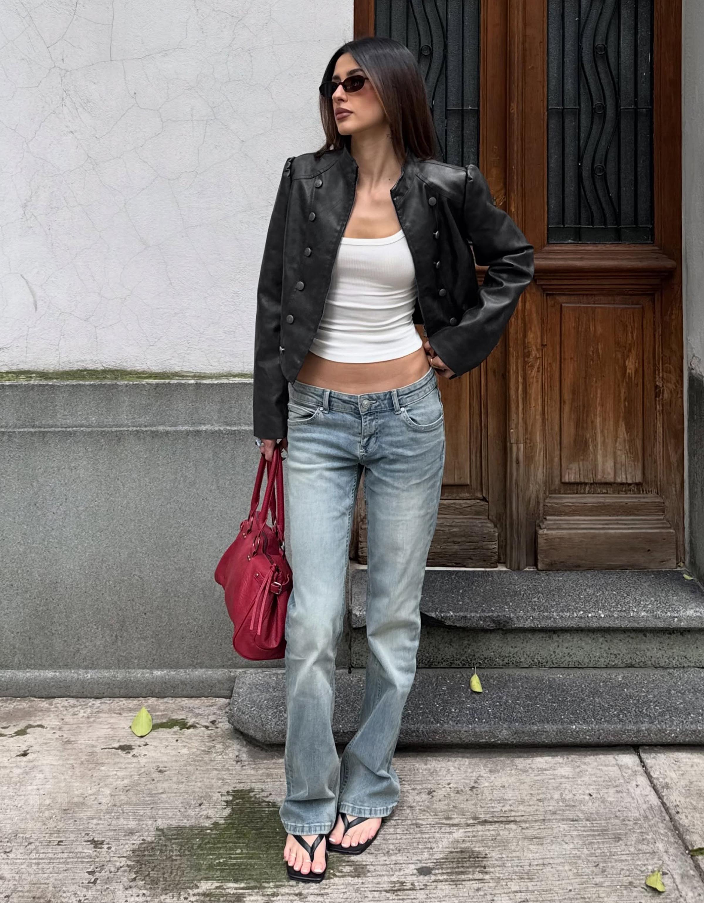 Low-rise slim fit boot-cut jeans — Light blue