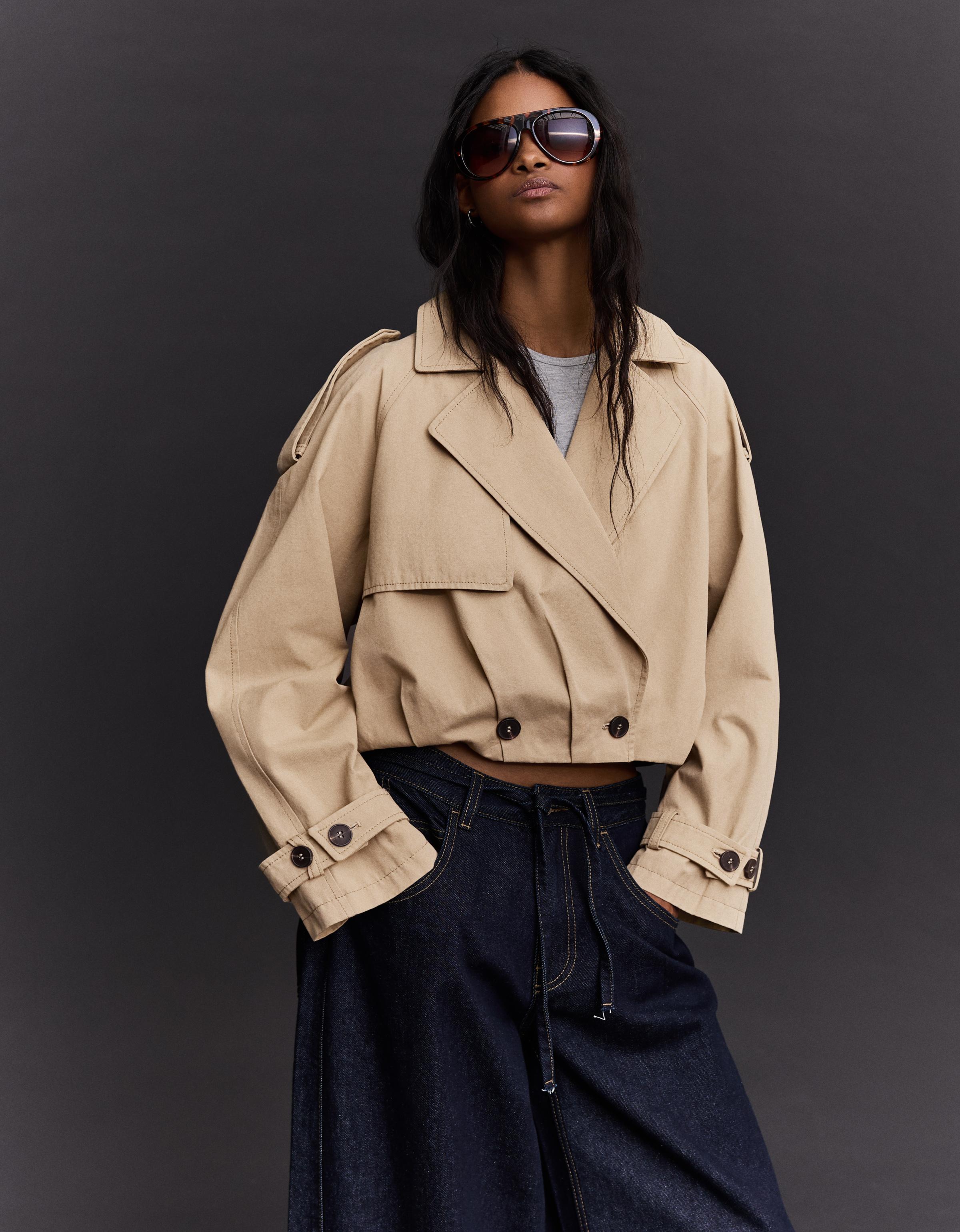 Bershka Kurzer Trenchcoat Mit Puffärmeln Damen M Camel