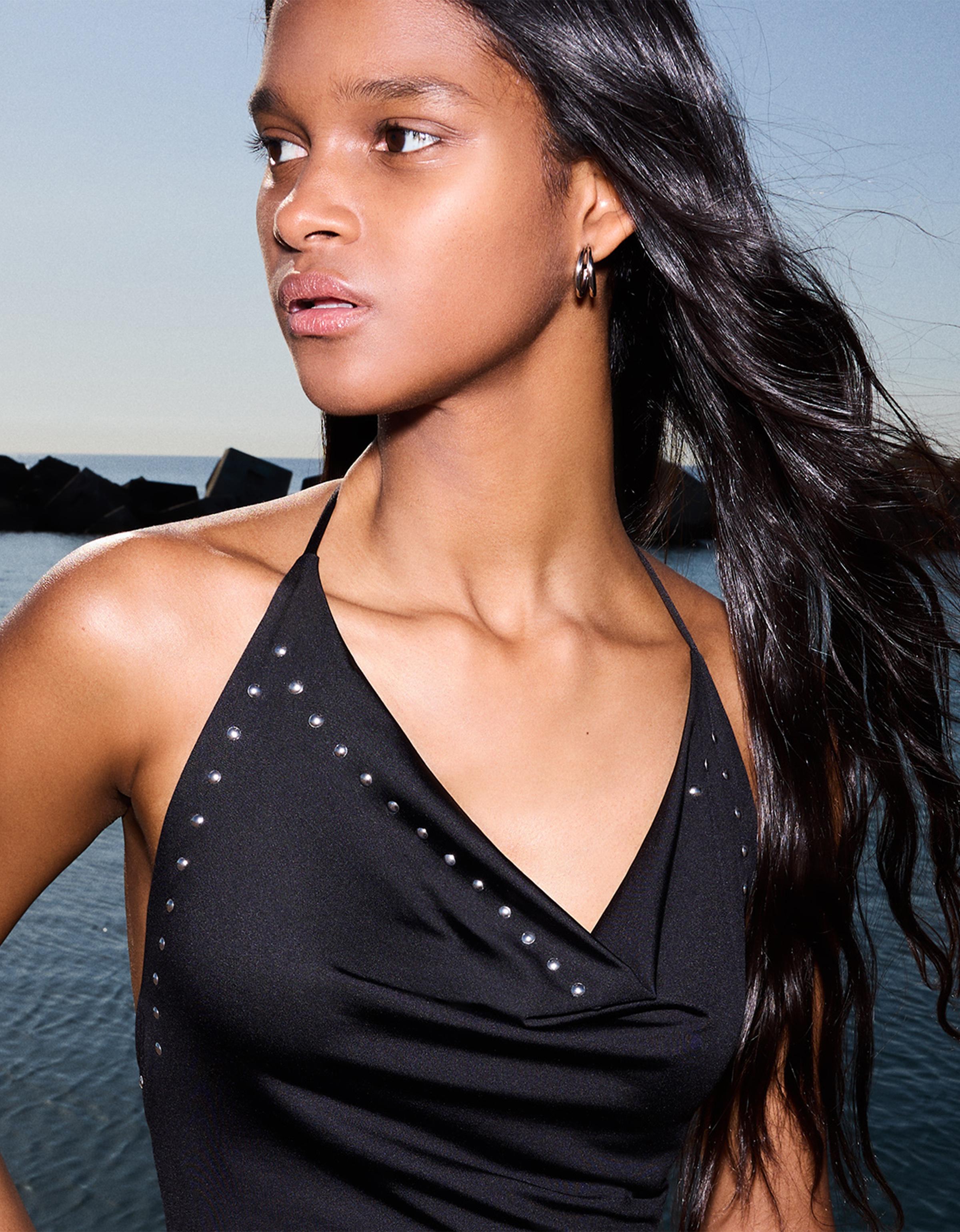 Bershka Drapiertes Top Mit Ziernieten Damen L Schwarz