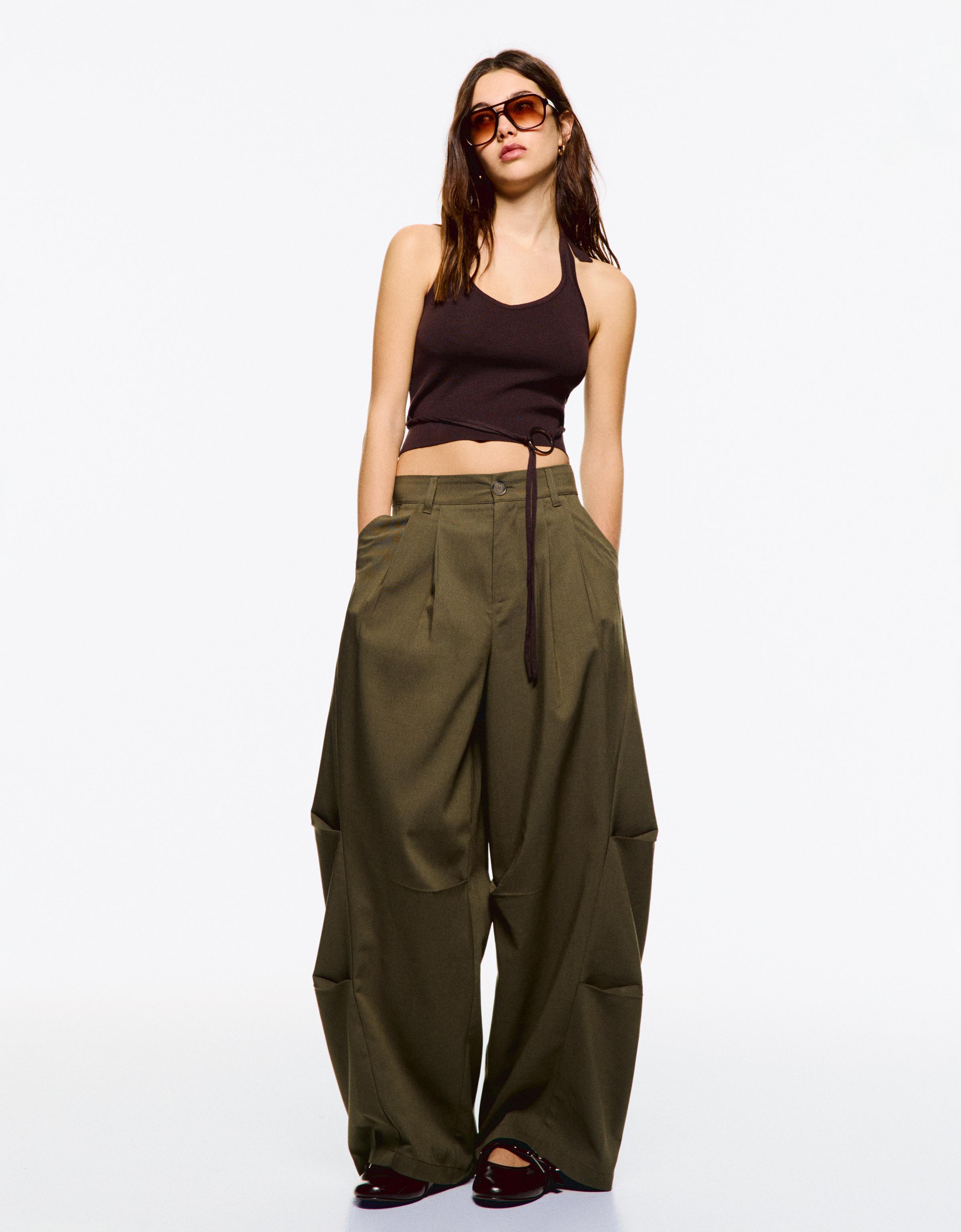 Bershka Parachute-Baggy-Hose Damen 40 Khaki