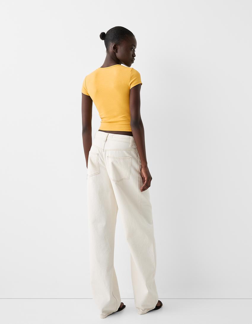 Short sleeve T-shirt with a round neck-Mustard-1