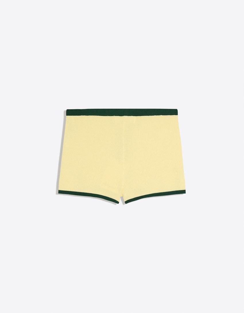 Contrast knit shorts-Yellow