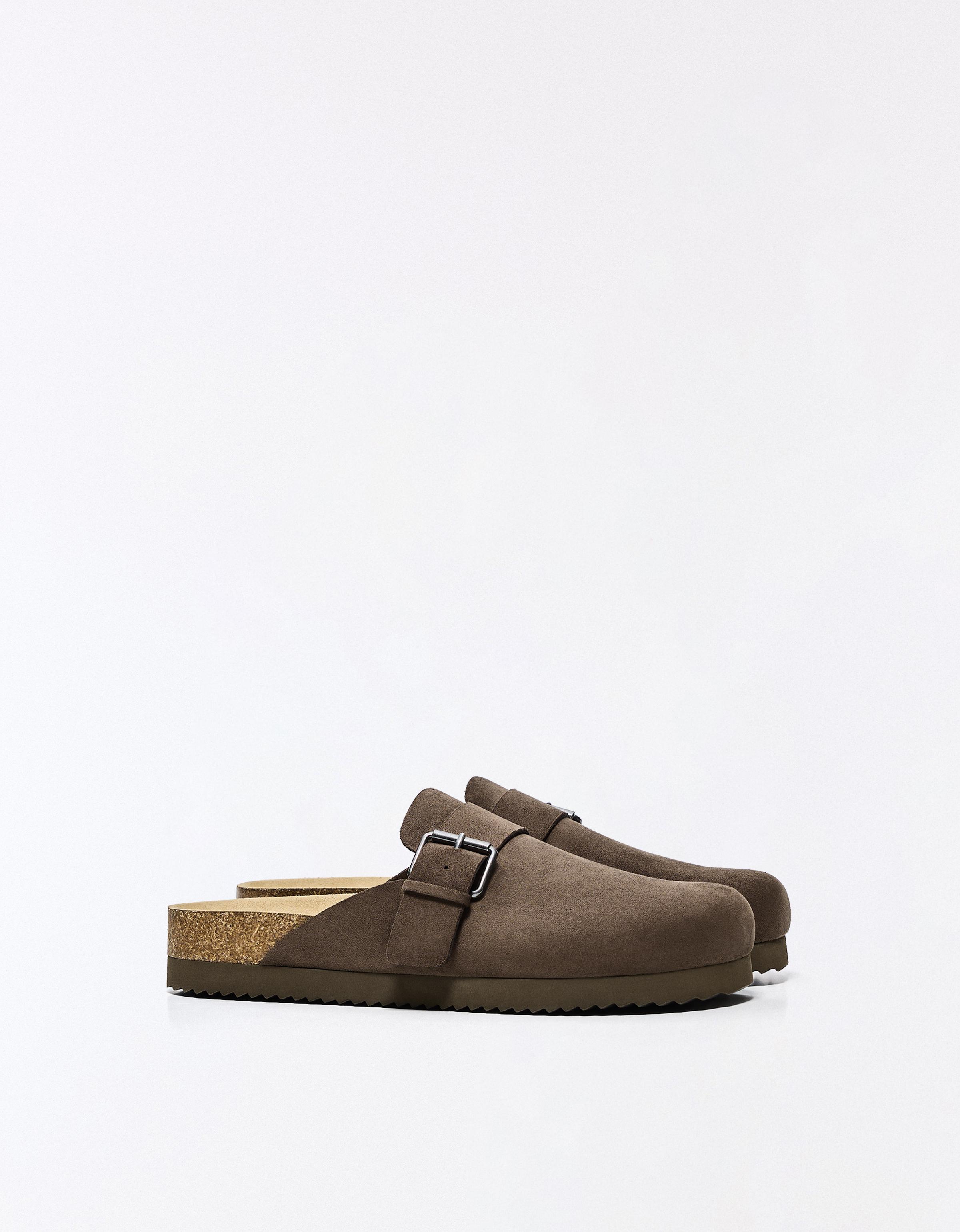 Clogs with buckle detail — BROWN