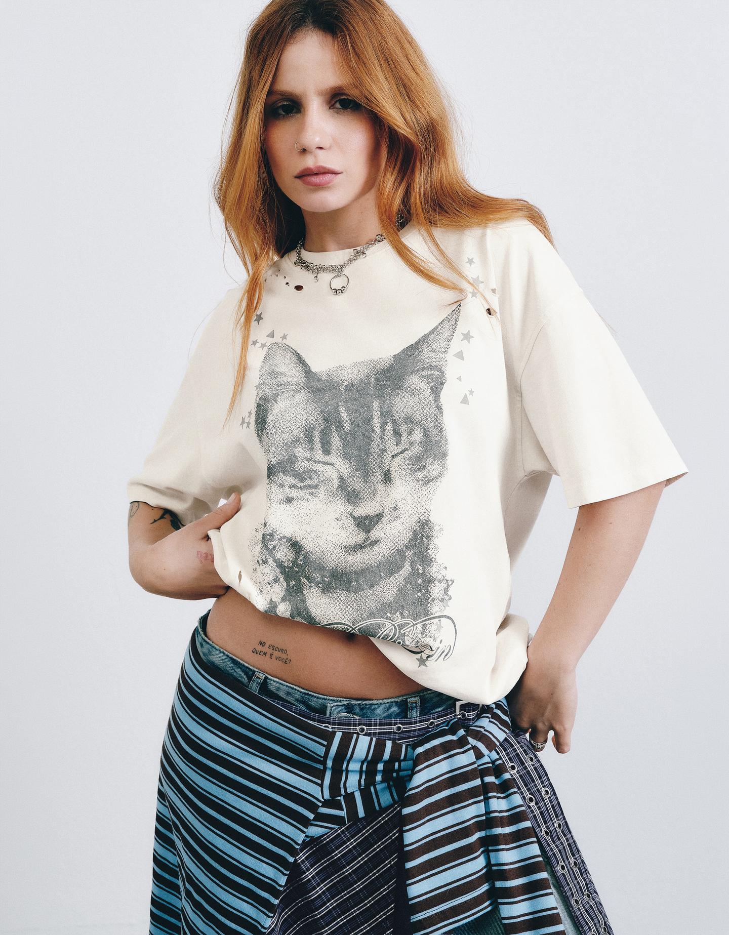 Bershka Camiseta Oversize Print Carol Biazin Collection Mujer Blanco Roto