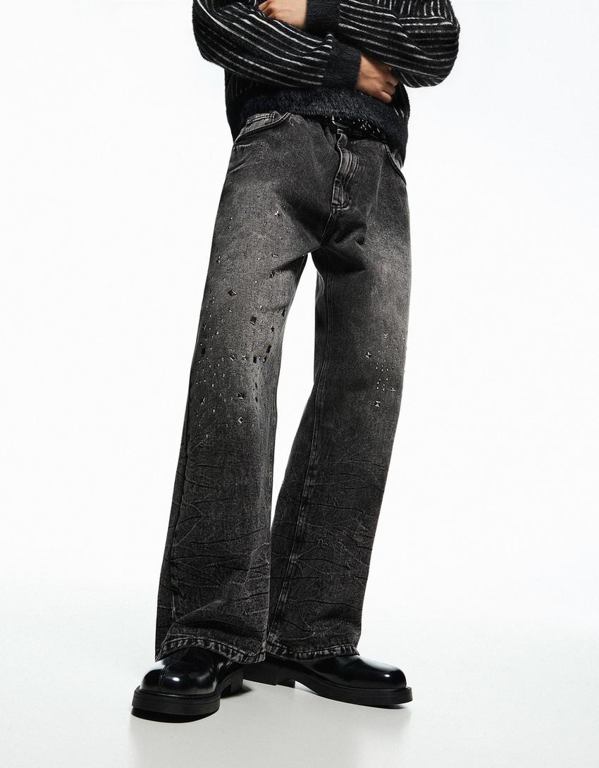 Pantalón flare tachas-Gris oscuro