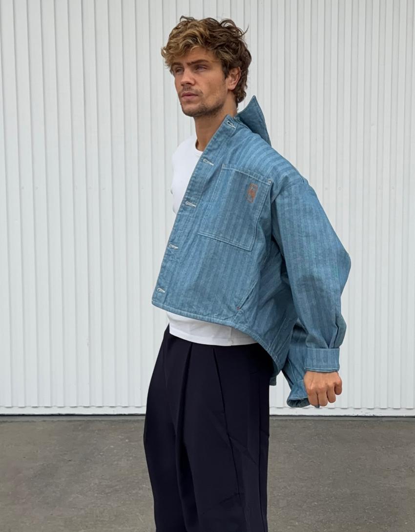 Gestreifte Jeansjacke-Hellblau