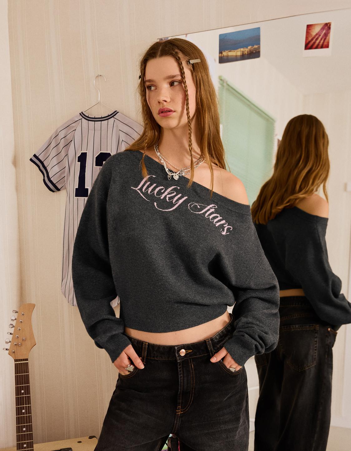 Boat neck sweater