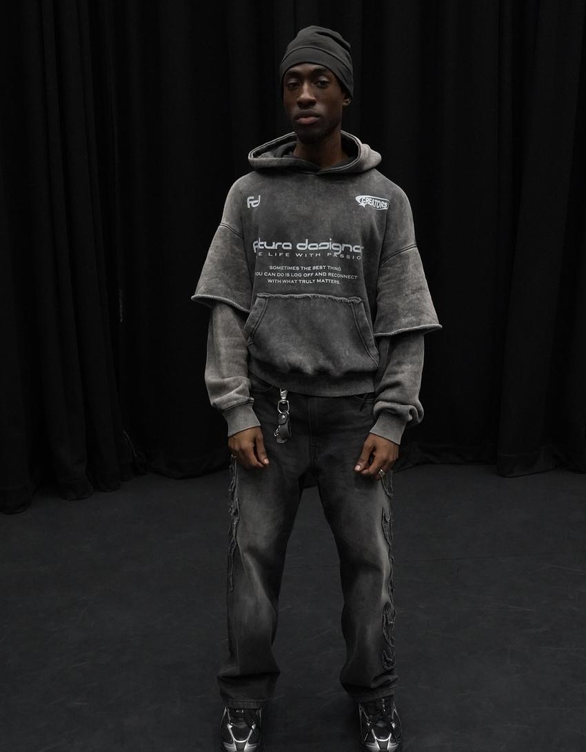 Hoodie mit Doppelärmel-Print-Grau