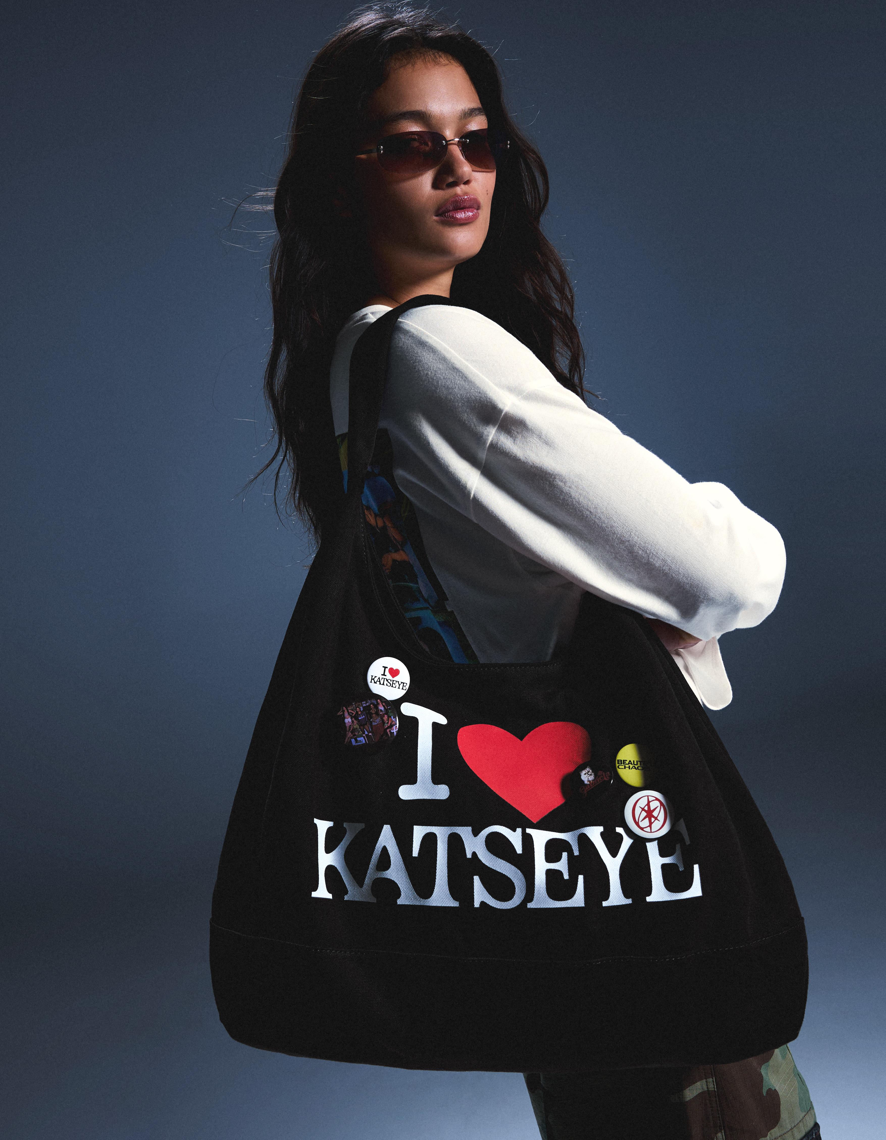 KATSEYE bag — Black