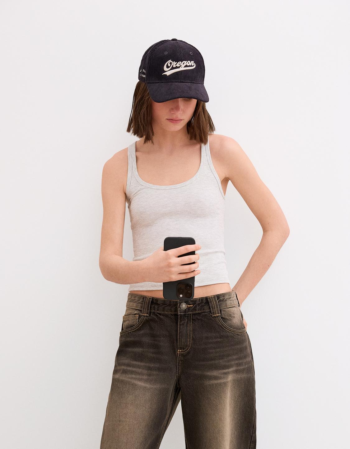 Sleeveless ribbed T-shirt