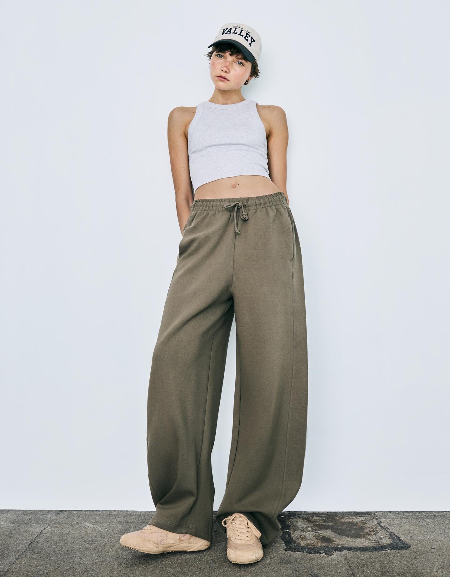 Bershka spodnie z dzianiny dresowej khaki