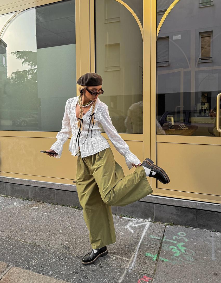 Cropped barrel trousers-Green