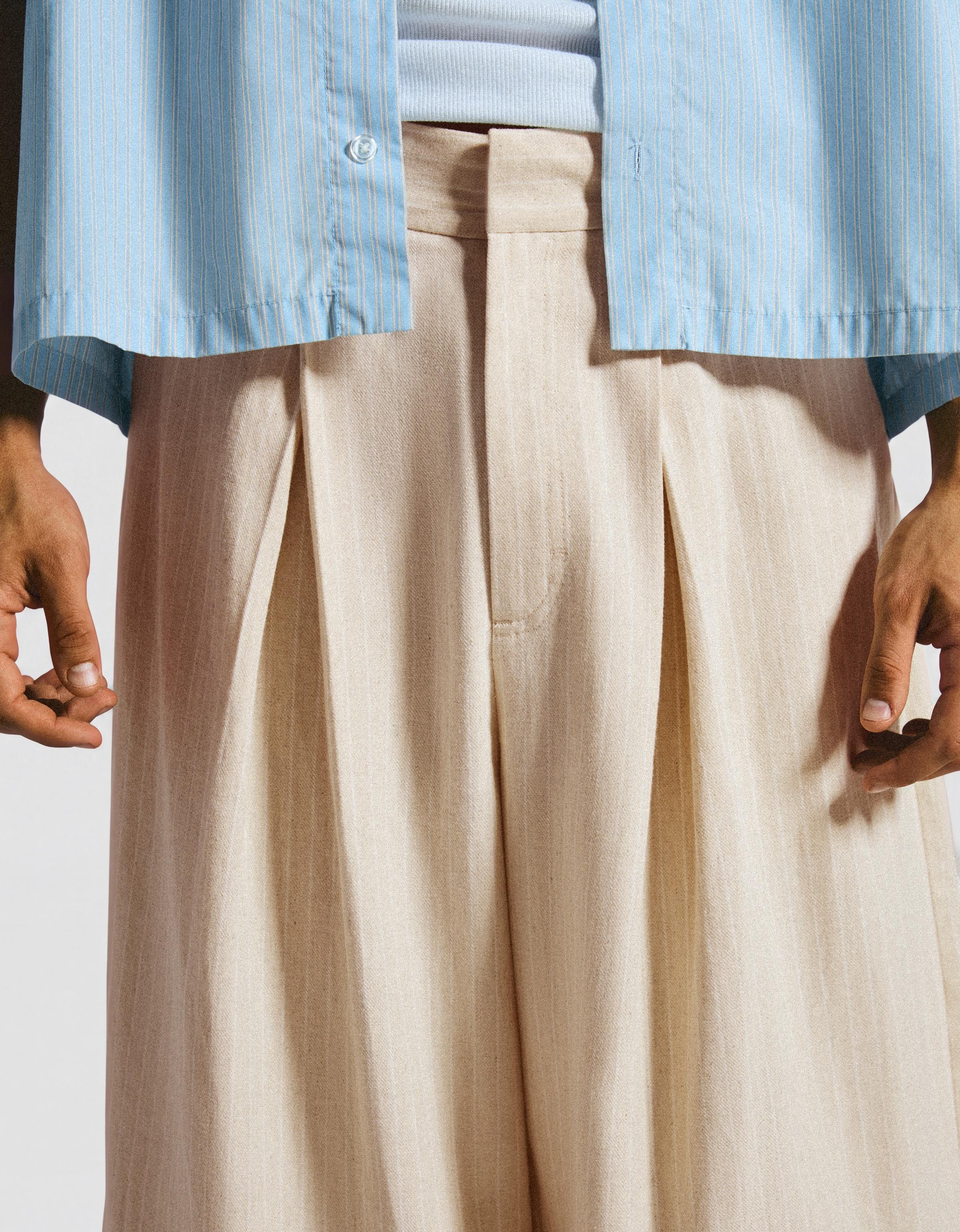 Super baggy pleated trousers — Sand