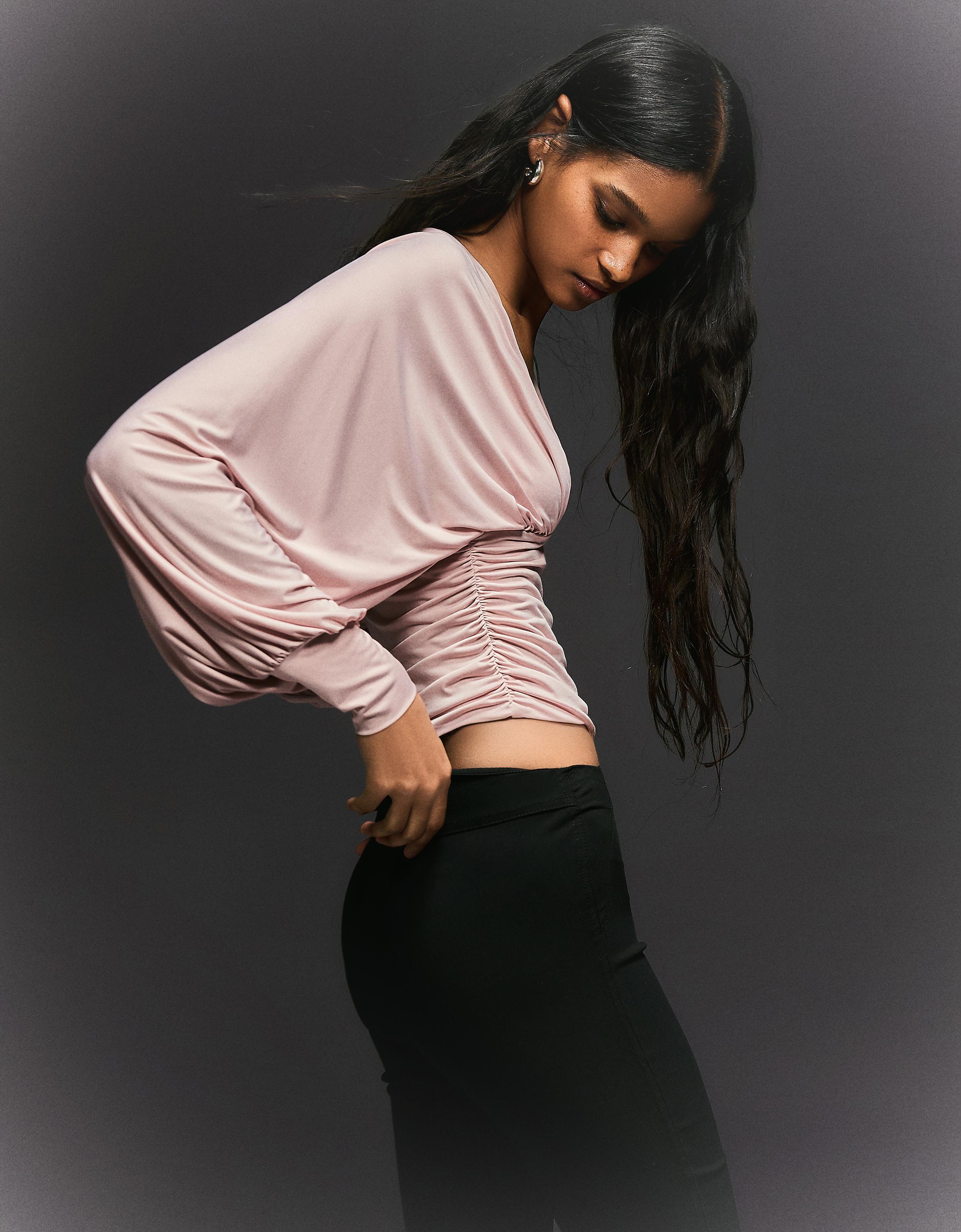 Uzun kollu büzgülü top - Görsel 16