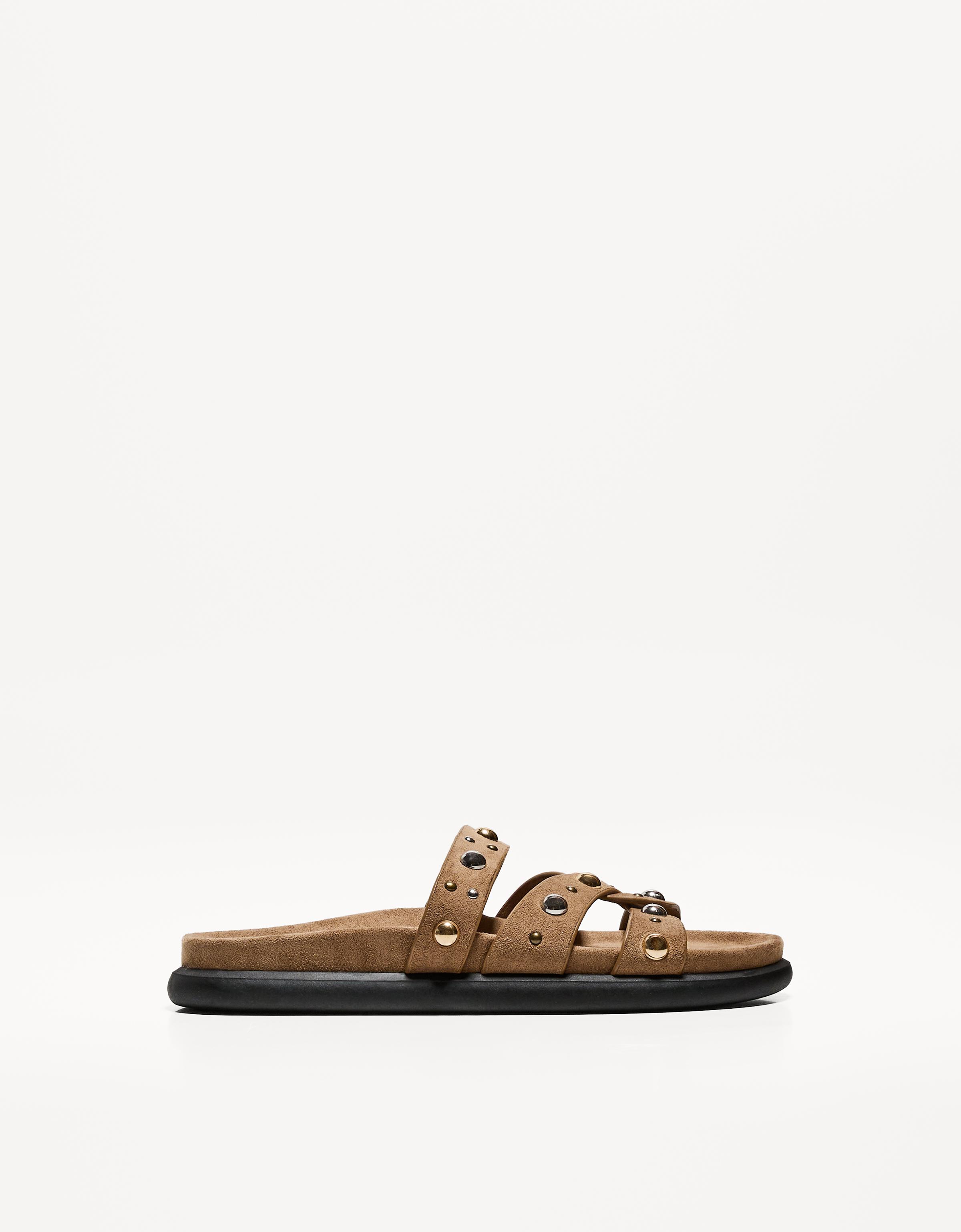 Bershka Flache Sandalen Mit Nieten Damen 35 Gelbbraun