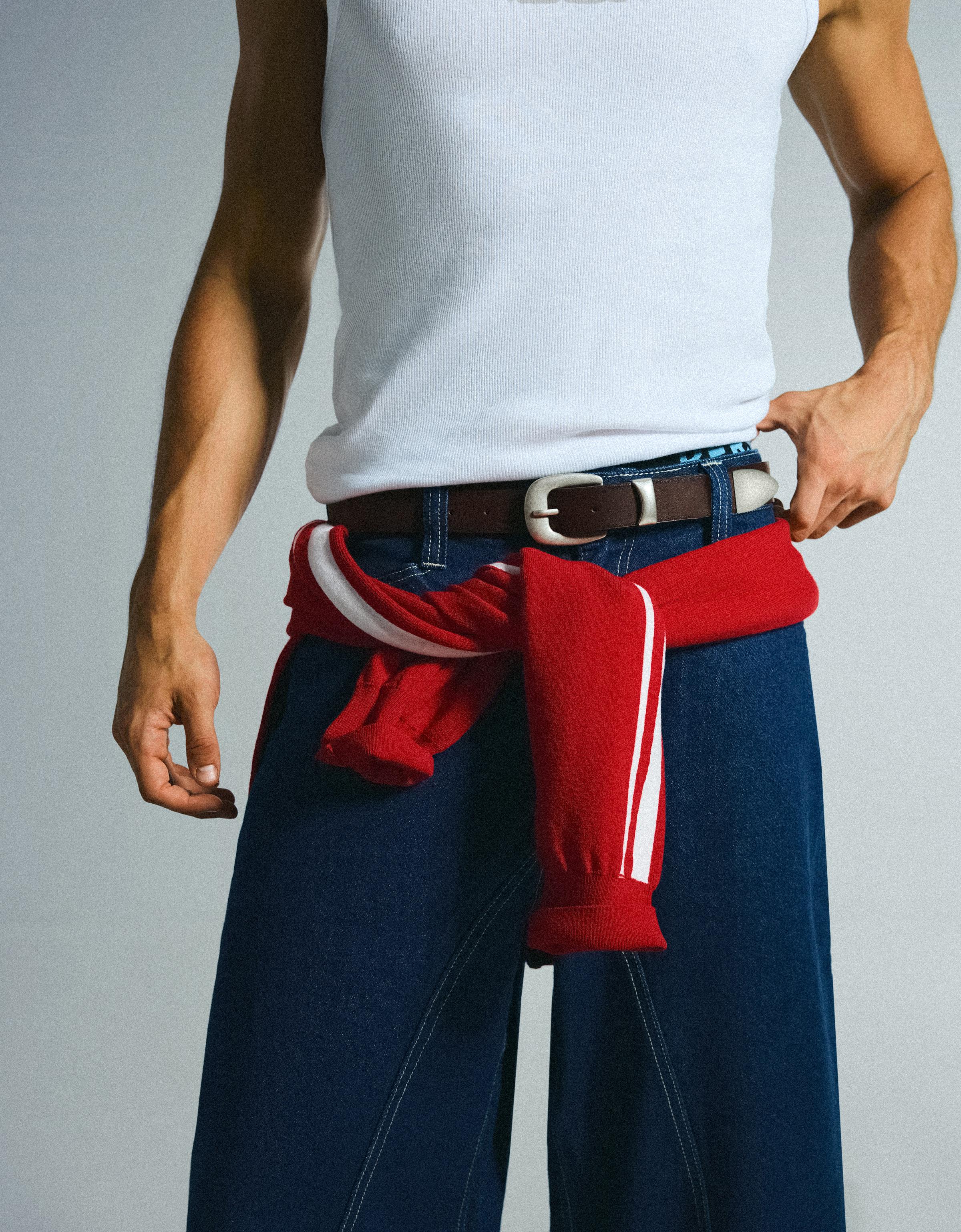 Belt with tip buckle — Brown