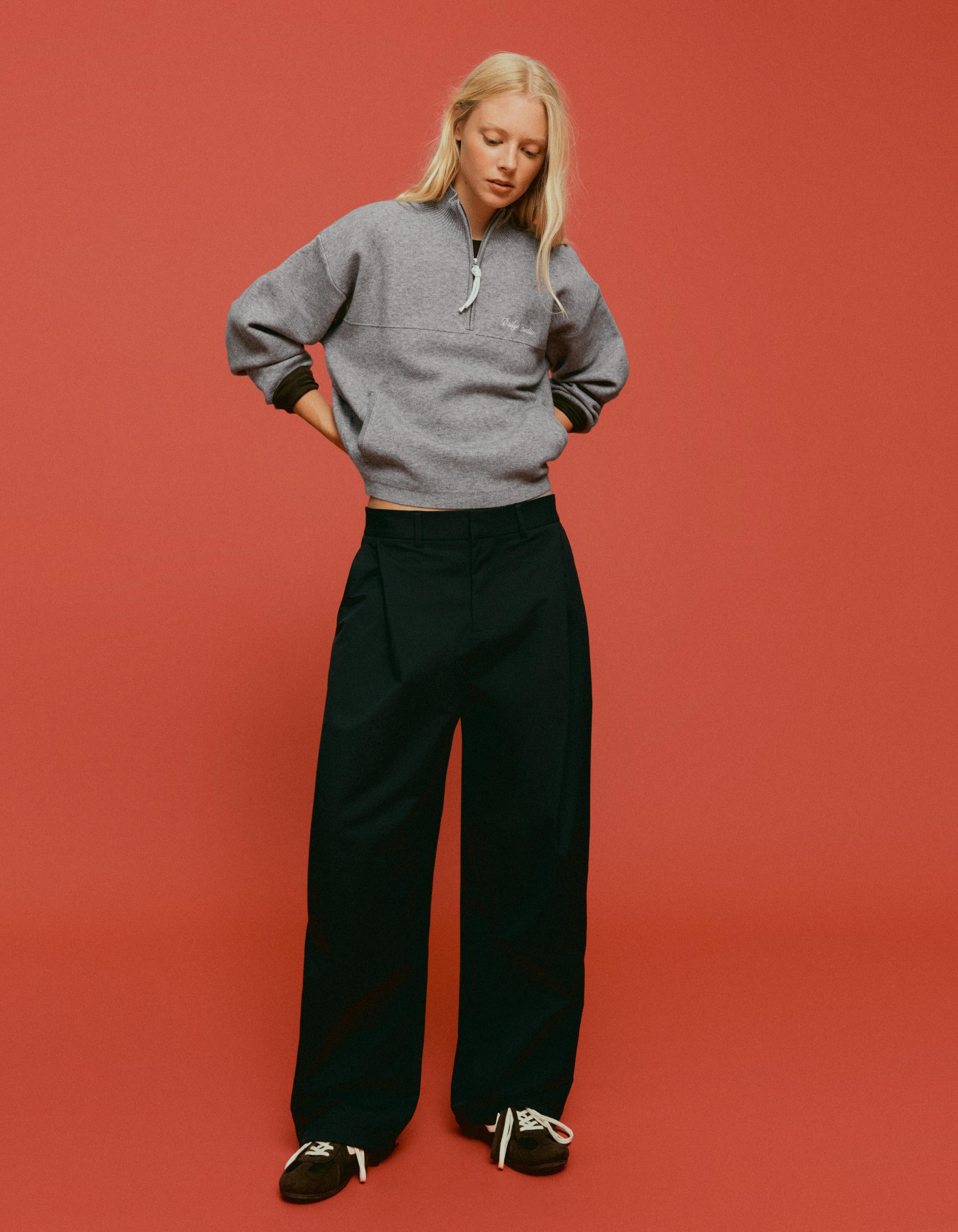Embroidered zip-up jumper — Grey