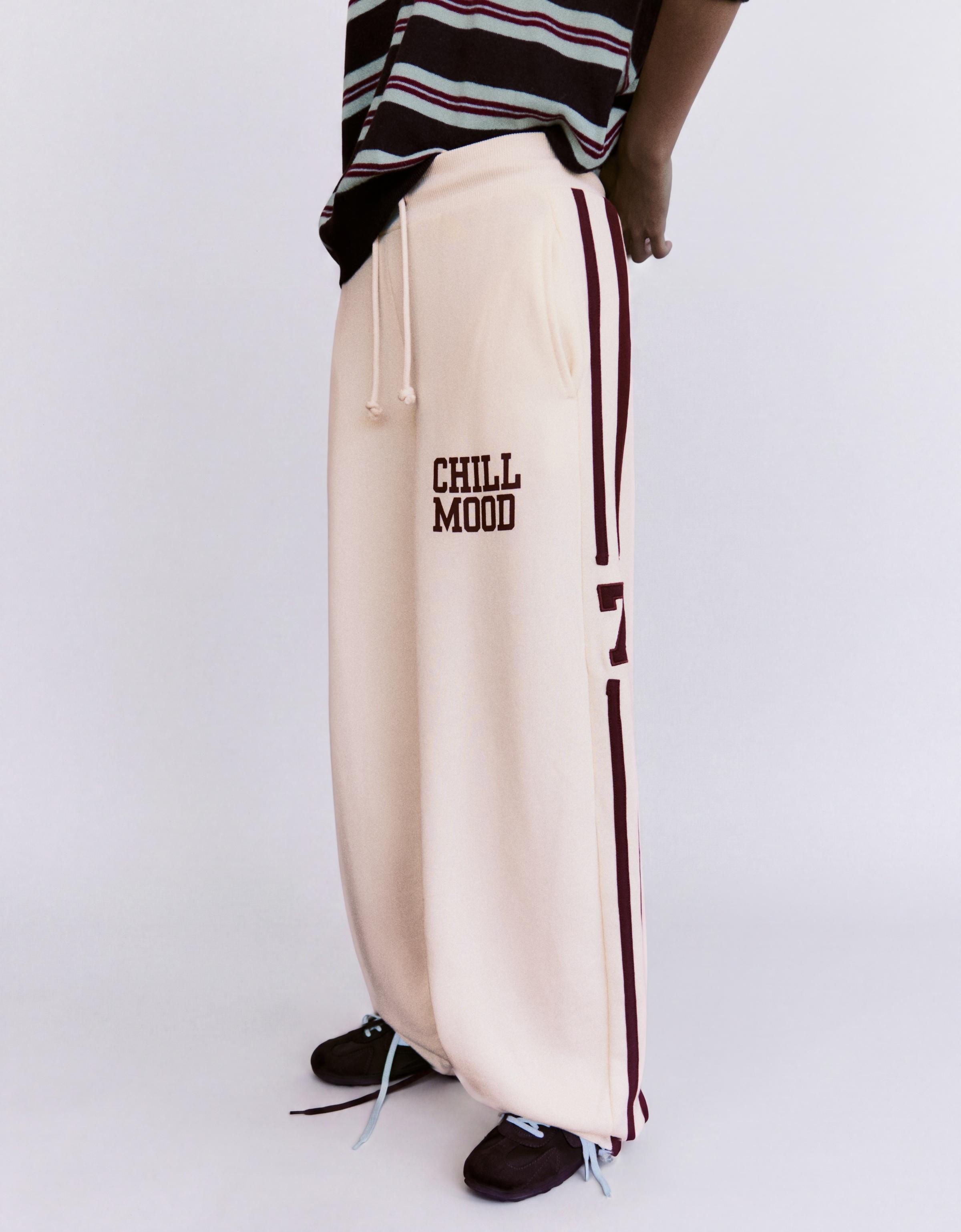 Embroidered wide-leg plush trousers — Cream