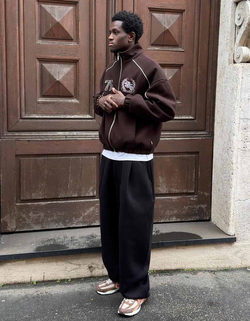 Technical trousers with darts-Black