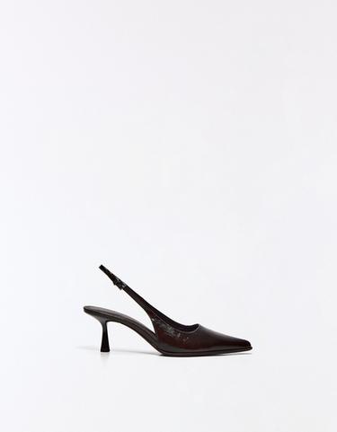 HEELED SHOES WITH BUCKLE DETAIL — Brown 1
