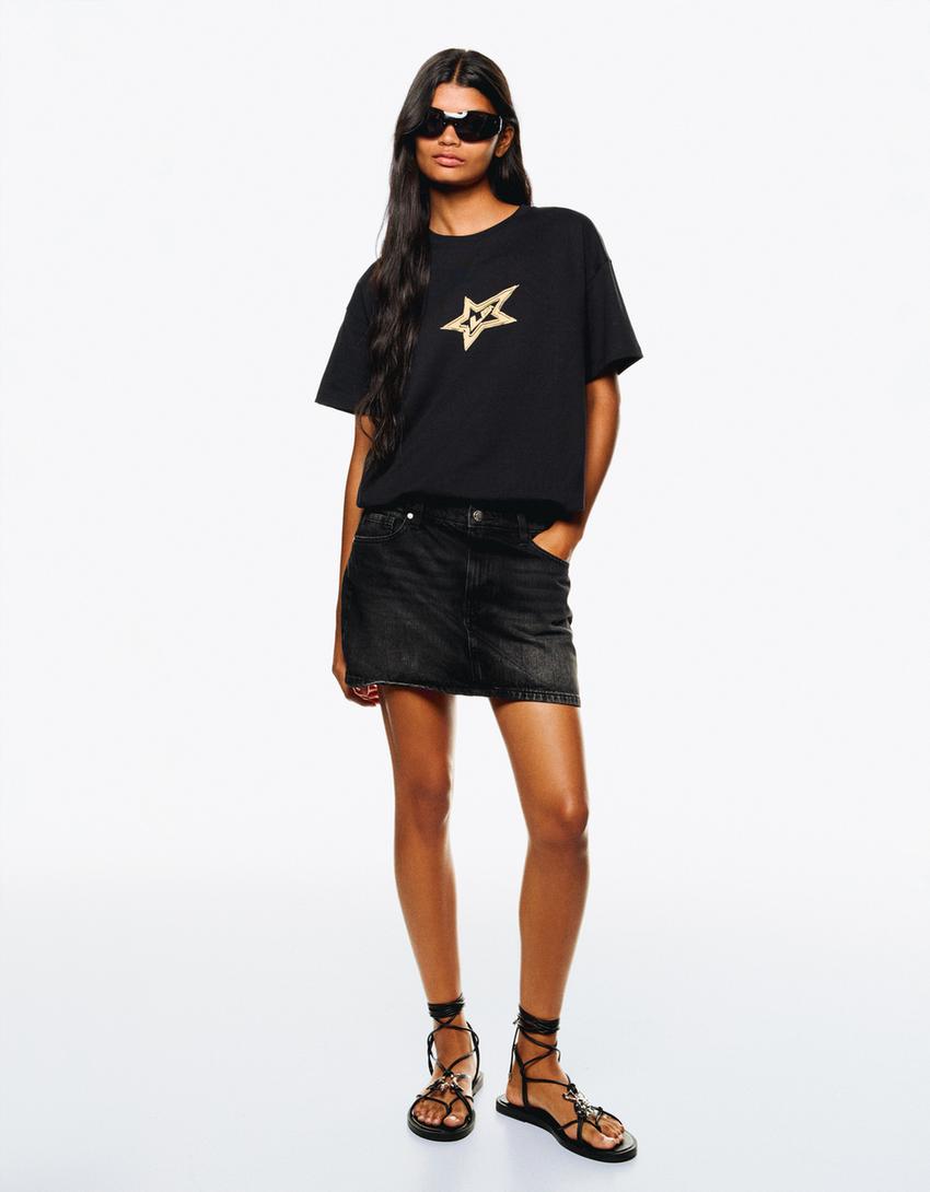 Schlichtes T-Shirt mit kurzen Ärmeln und Print-Schwarz-2