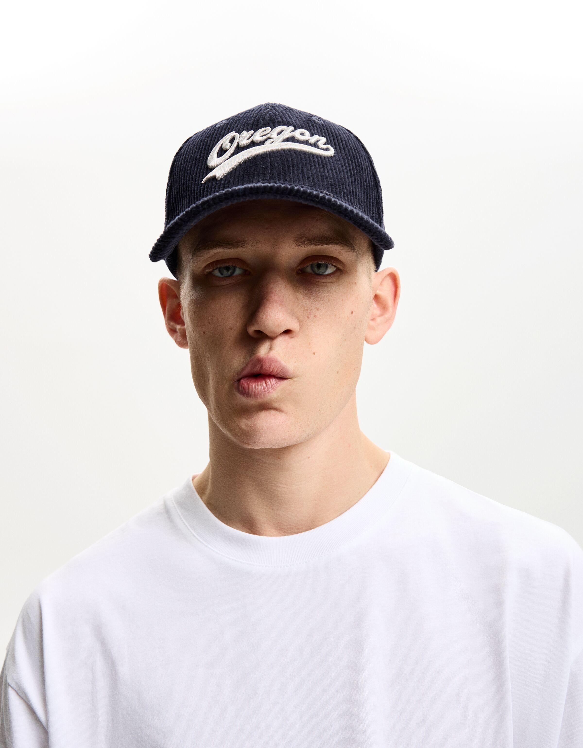Bershka Sportliche Basecap Aus Cord Mit Stickerei Herren Marinenblau