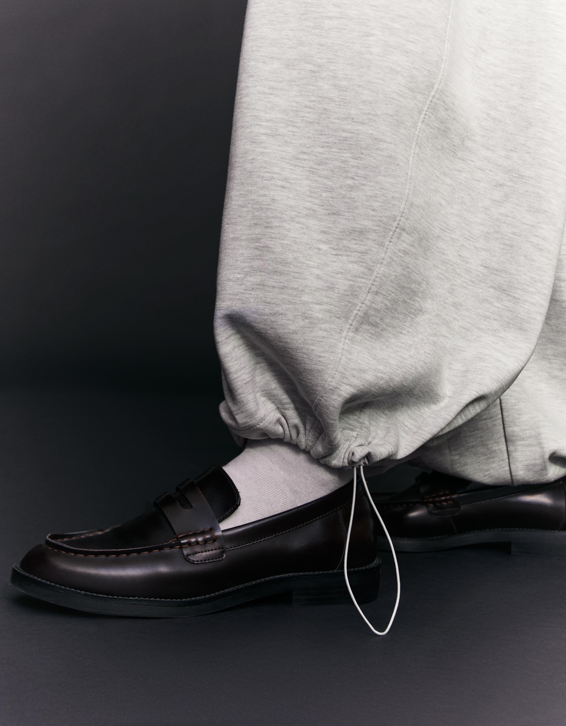 Barrel plush trousers with stoppers — Grey