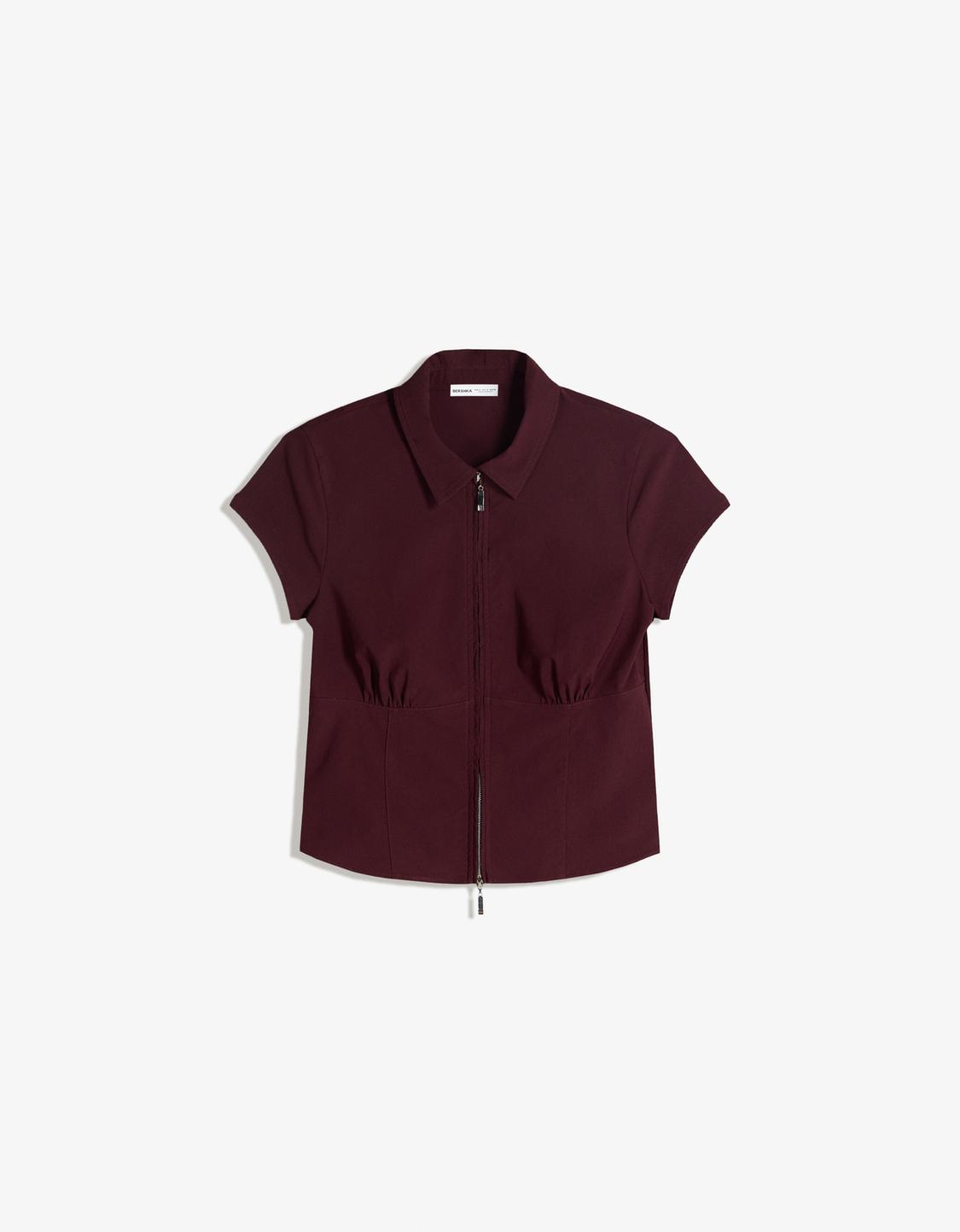 Short sleeve shirt with zip
