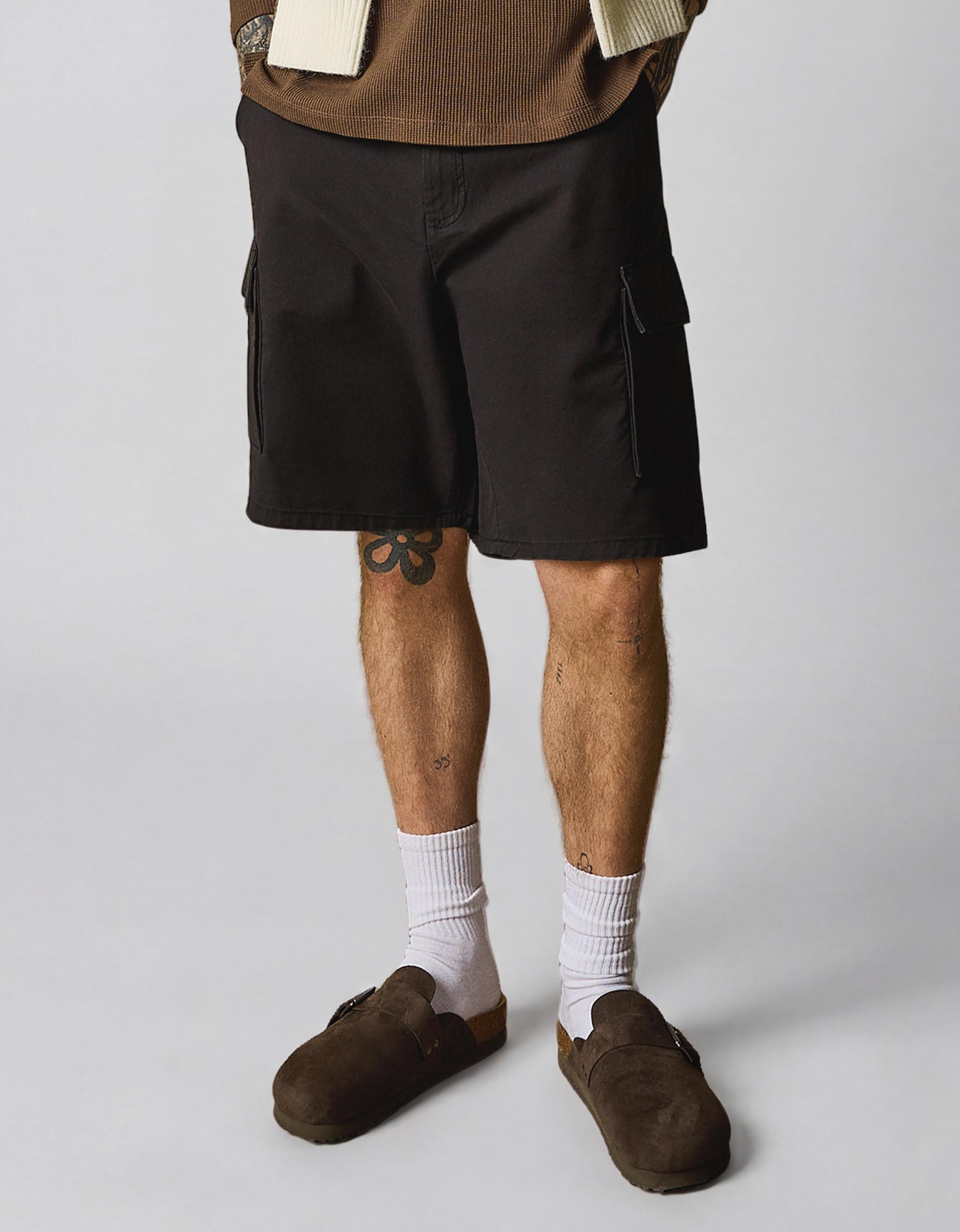 Wide cargo Bermuda shorts — Black