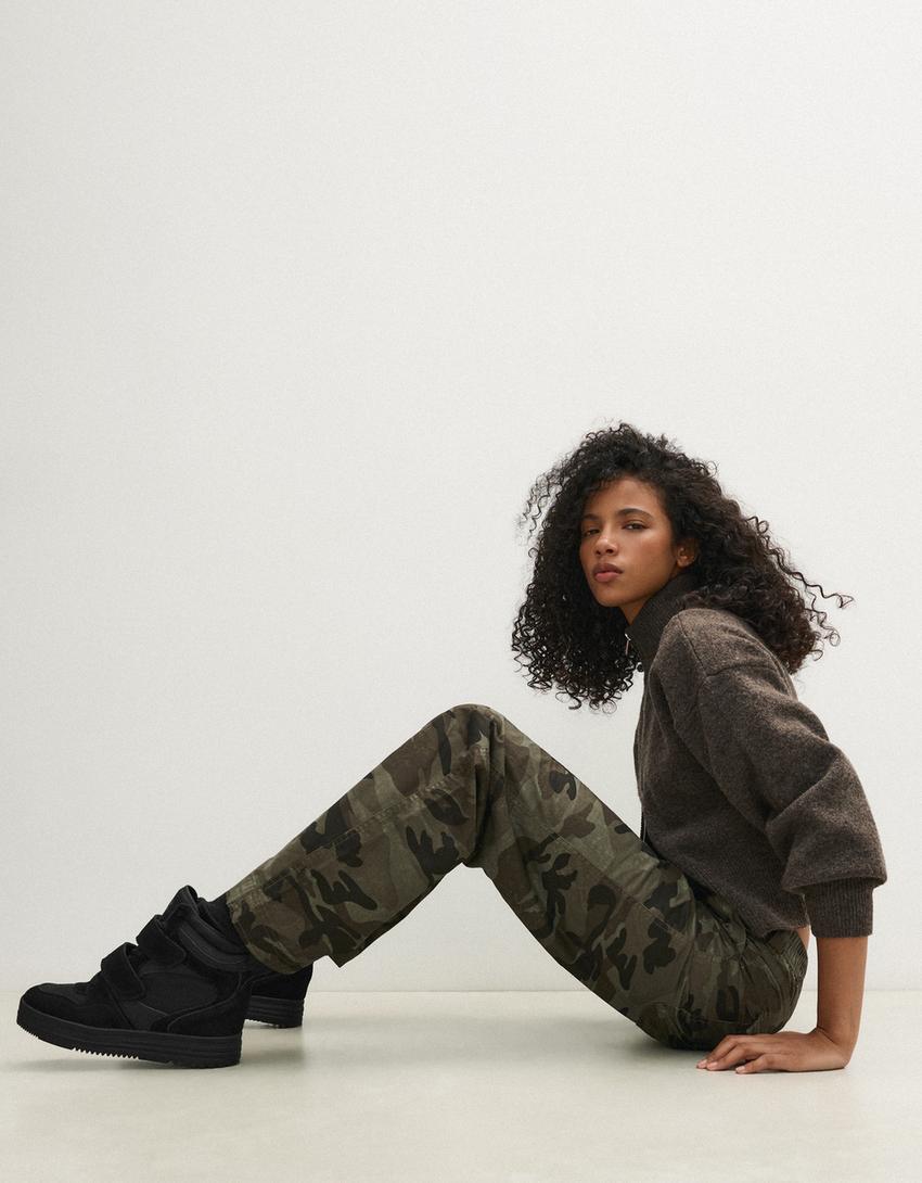 High-top wedge sneakers-BLACK