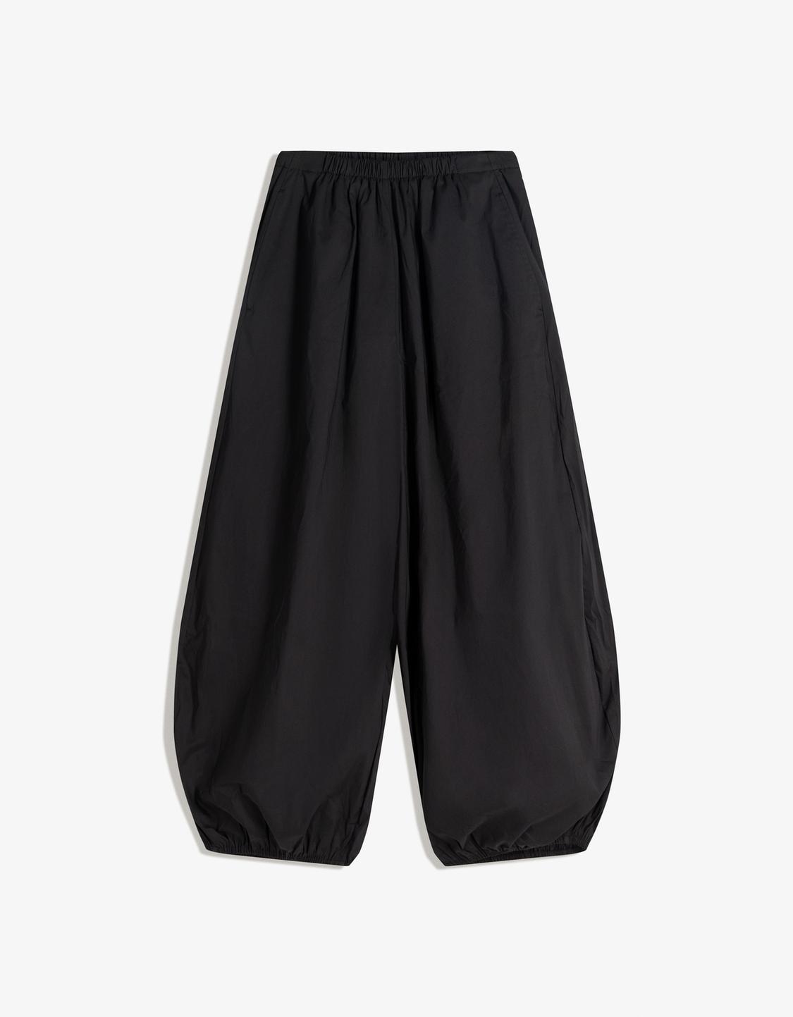 Bloomer trousers