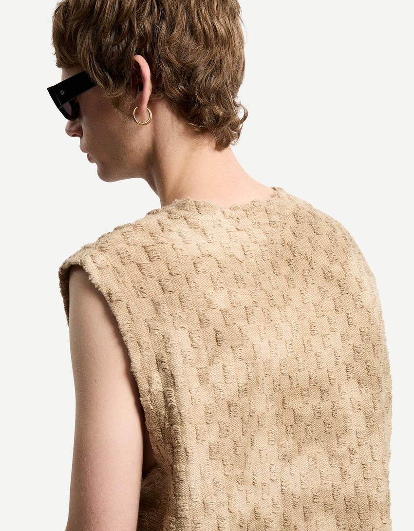 Faded effect textured vest-Beige-2