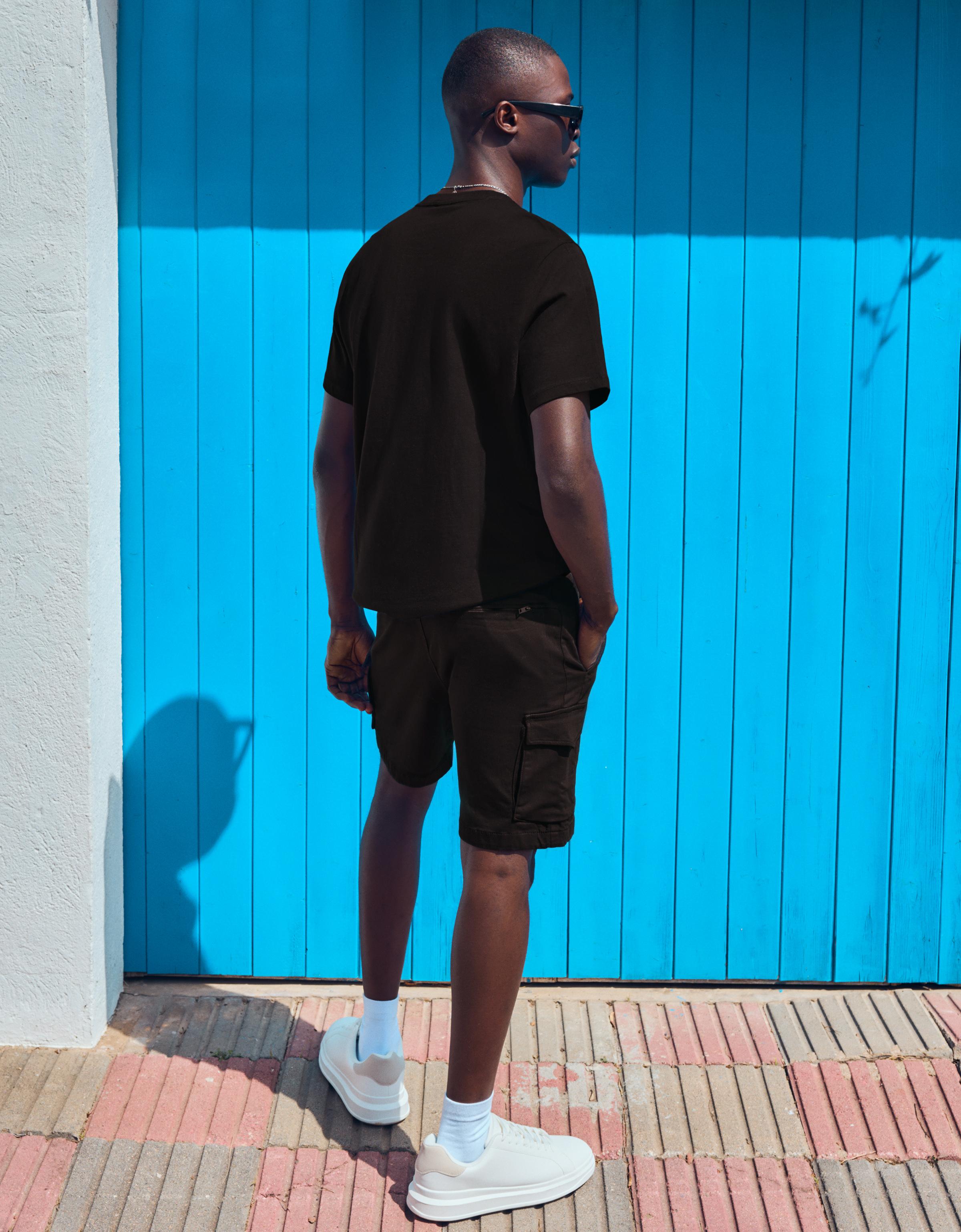 Regular fit cargo Bermuda shorts — Black