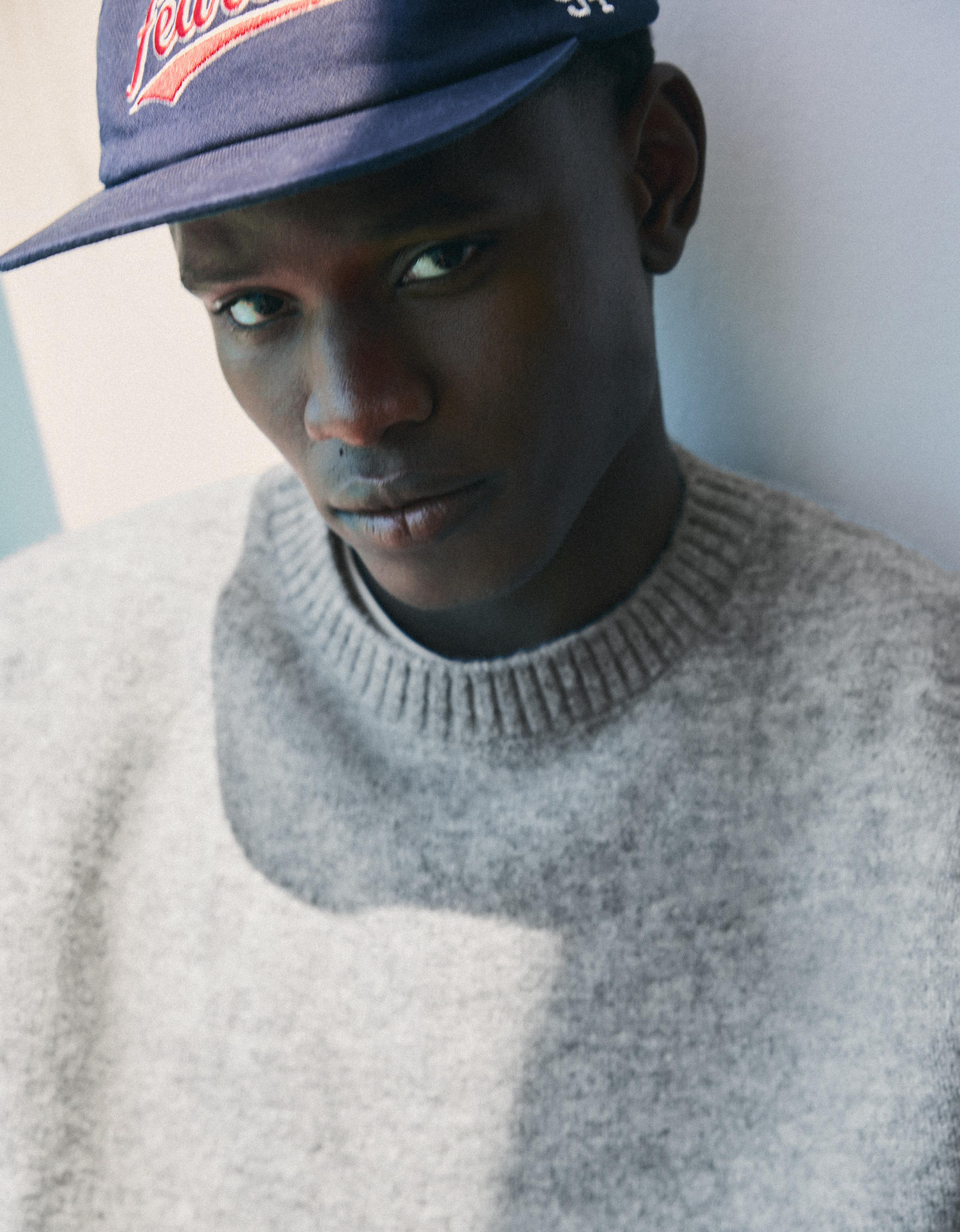 Boxy round neck jumper — Grey