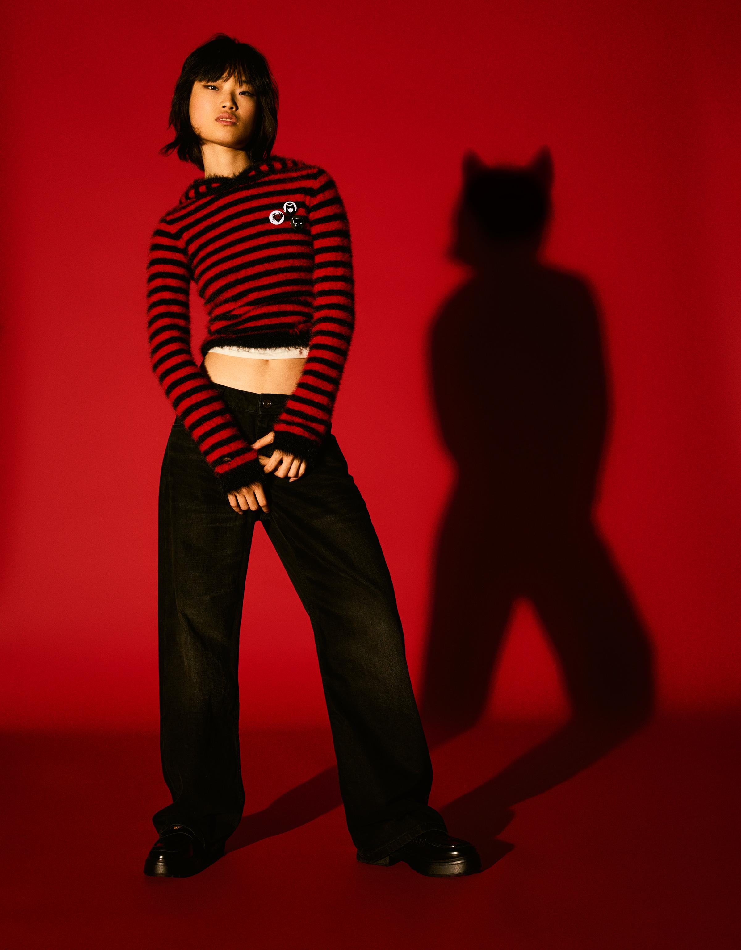 Bershka Pullover Emily The Strange Mit Kapuze Damen M-L Rot