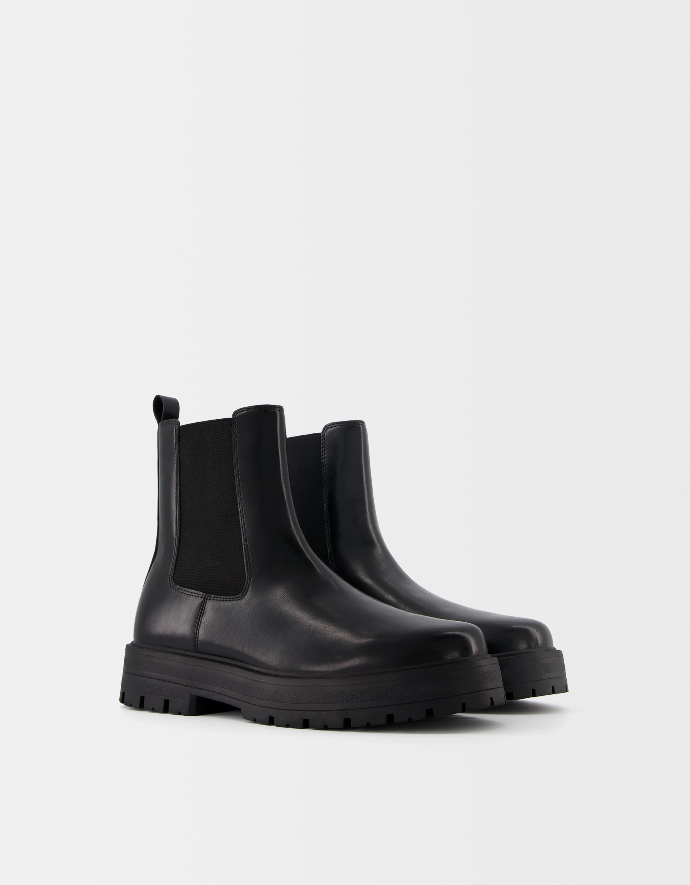 Bershka Chelsea-Boots Mit Profilsohle Herren 42 Schwarz