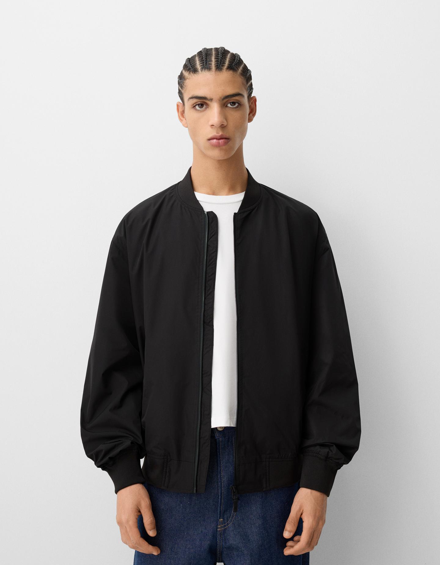 Bershka Cazadora Bomber Técnica Ligera Hombre S Negro