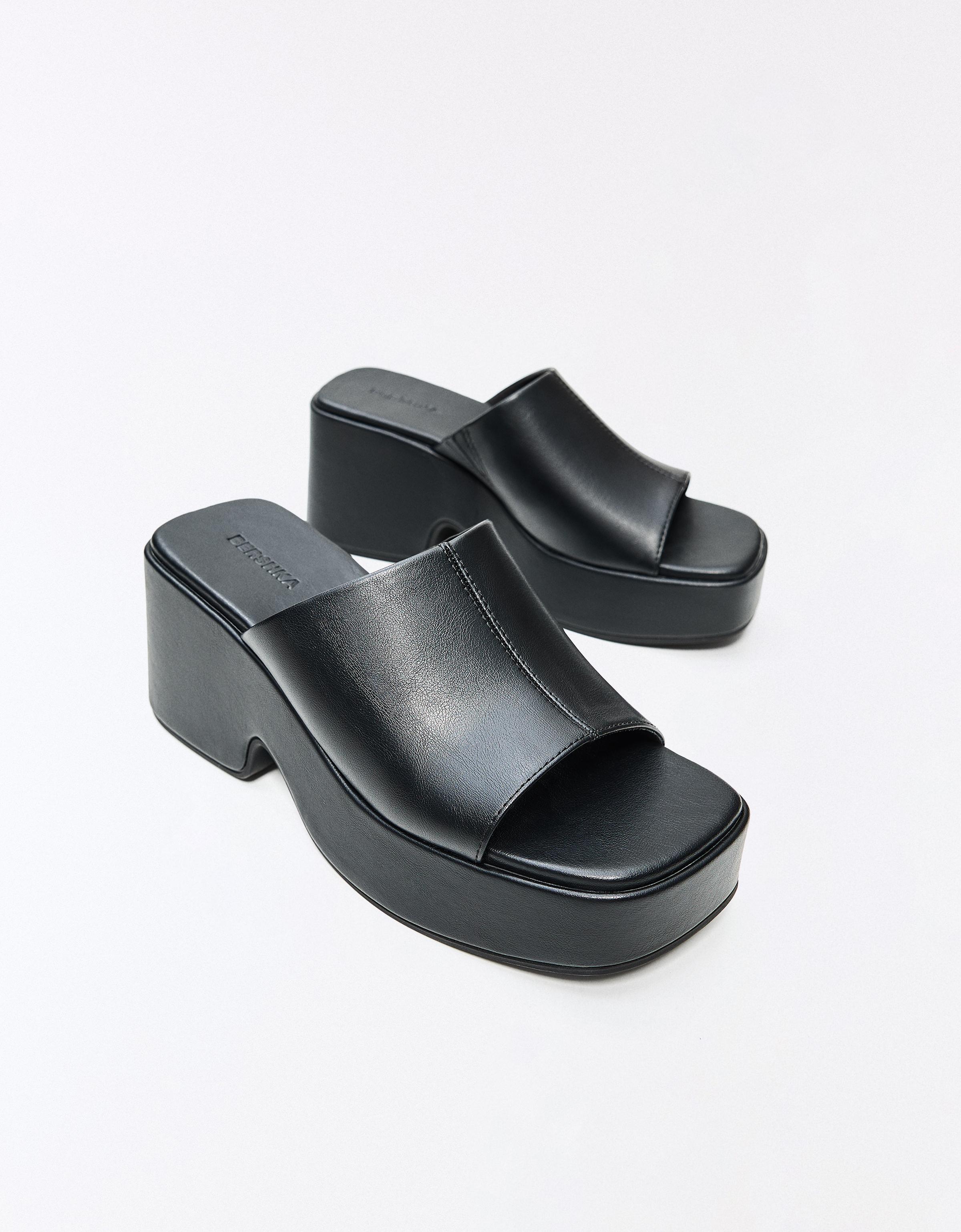 PLATFORM MULE SANDALS — BLACK
