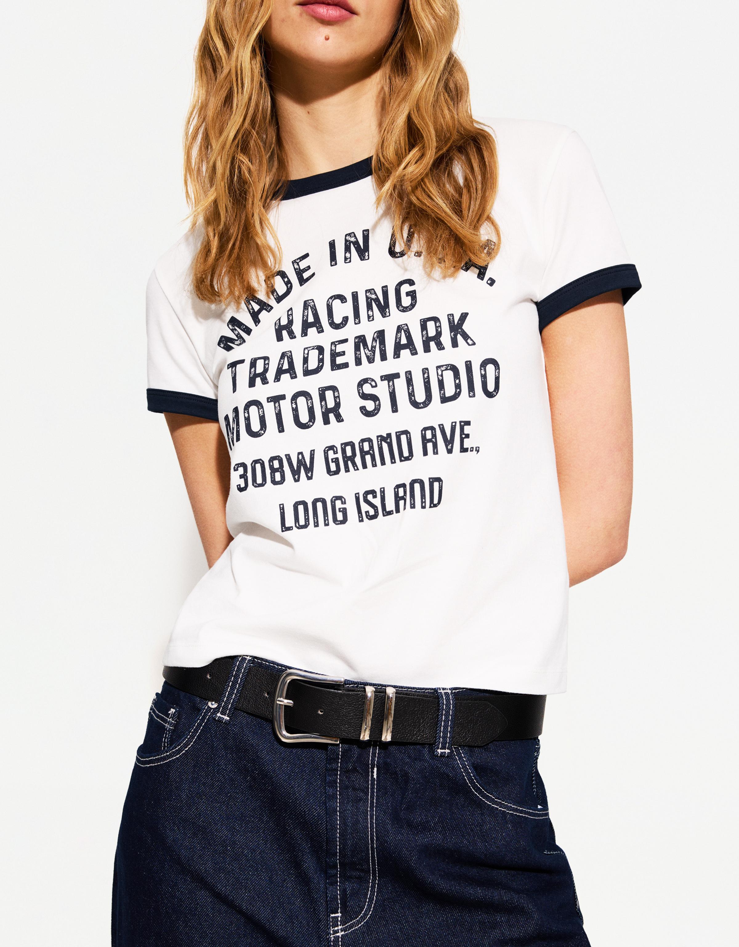 Bershka Sportliches T-Shirt Mit Kurzen Ärmeln Kontrasten Und Print Damen Xs Grbrochenes Weiss