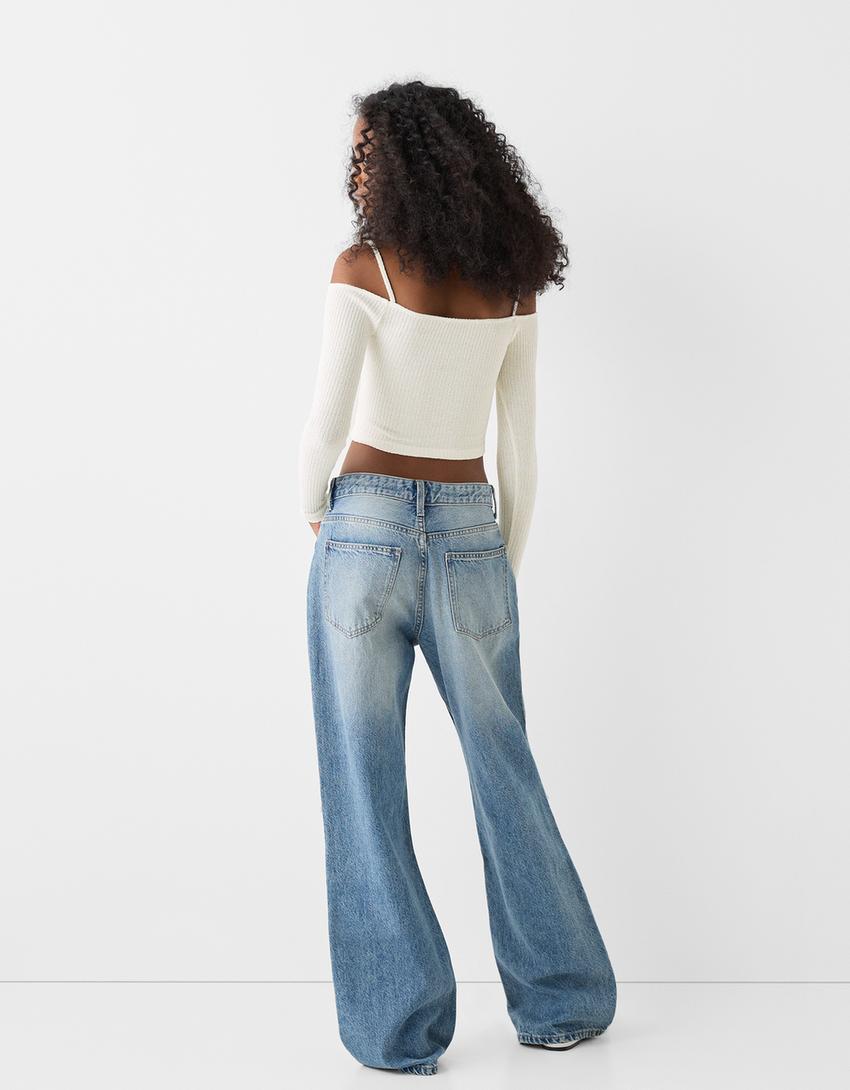 تيشرت بأكمام طويلة وتفصيل أزهار ودرزات-كريمي-1