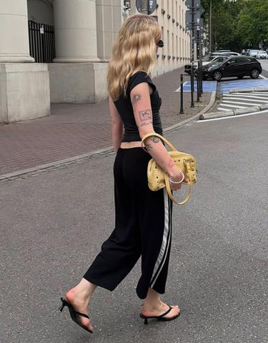 Plush capris with side stripe — Black 4