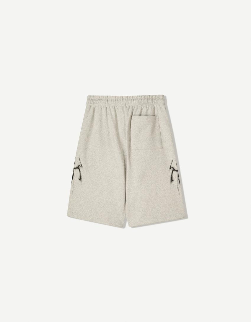 Bermuda mit Print-Grau