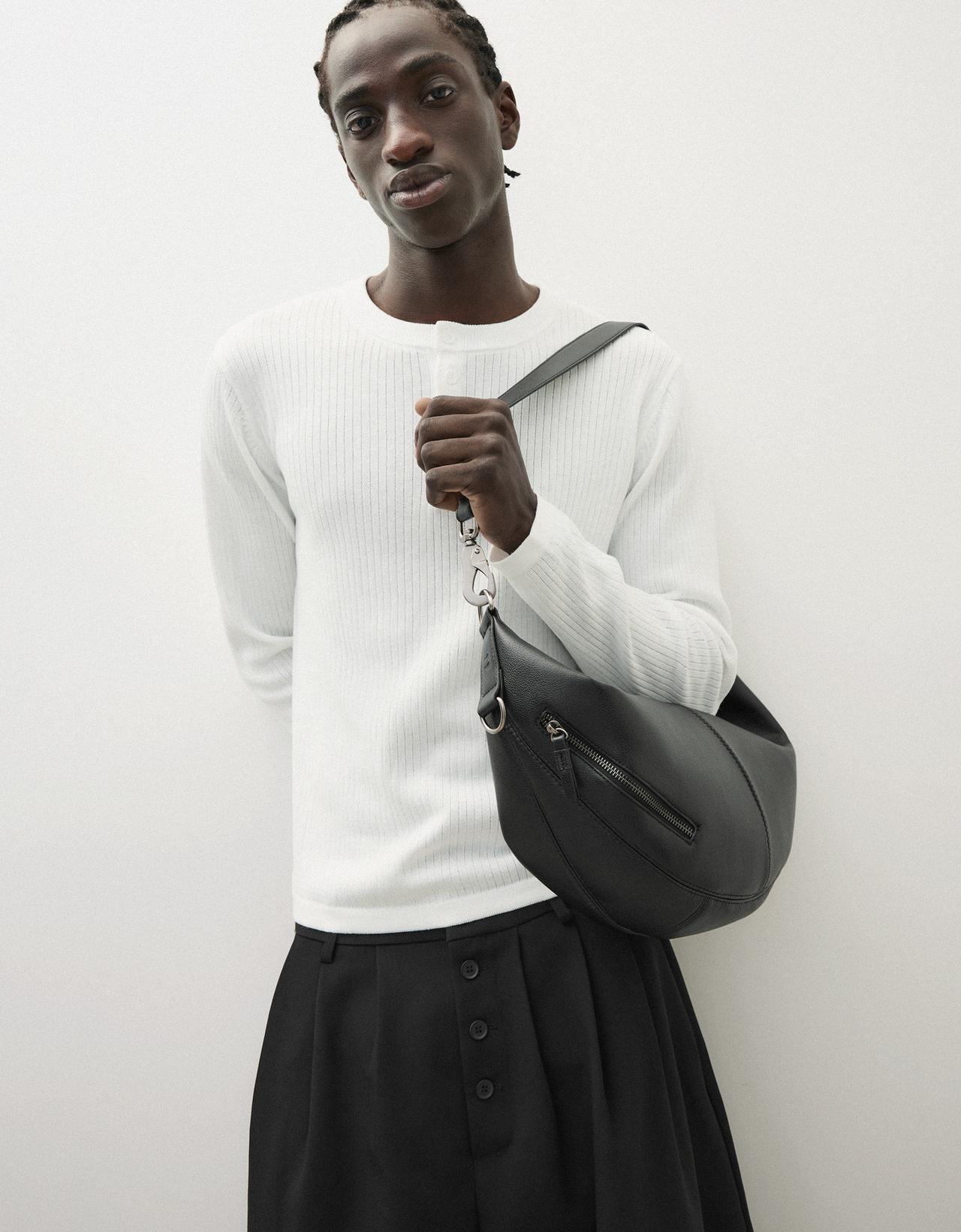 Crossbody bag — Black