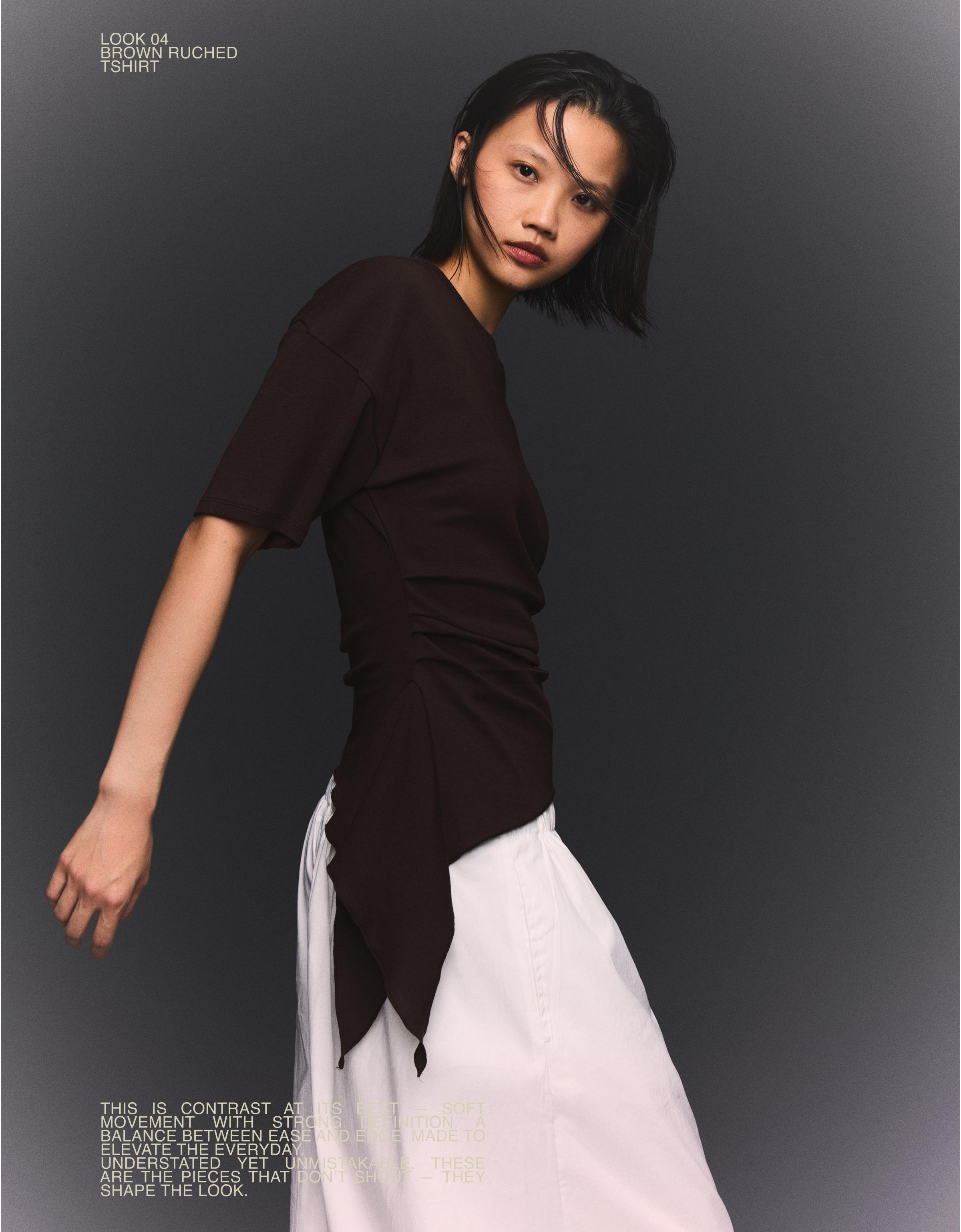 Kısa kollu büzgülü tişört - Görsel 9