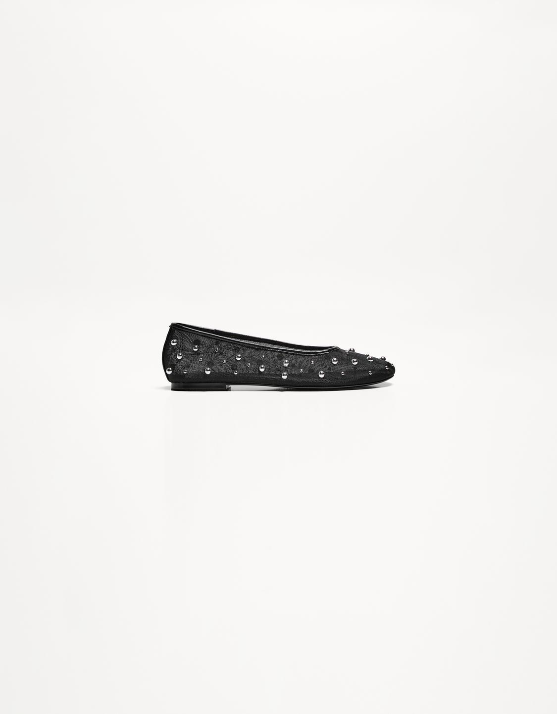 Ballerine in rete con borchie
