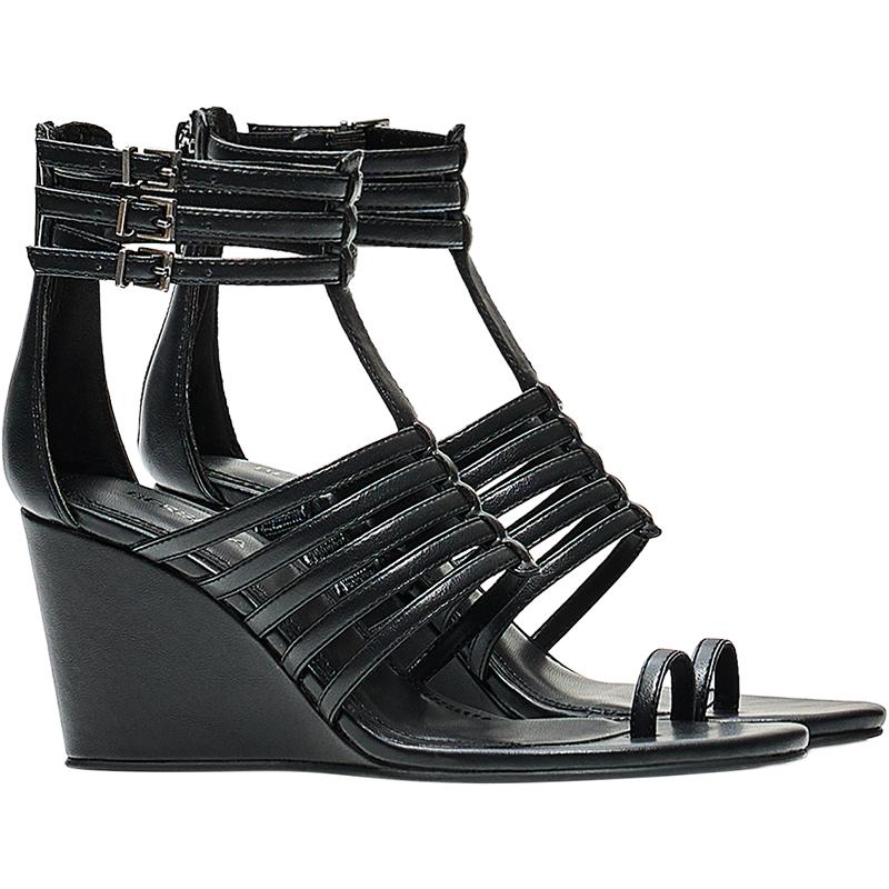 MULTI-STRAP WEDGE SANDALS — BLACK