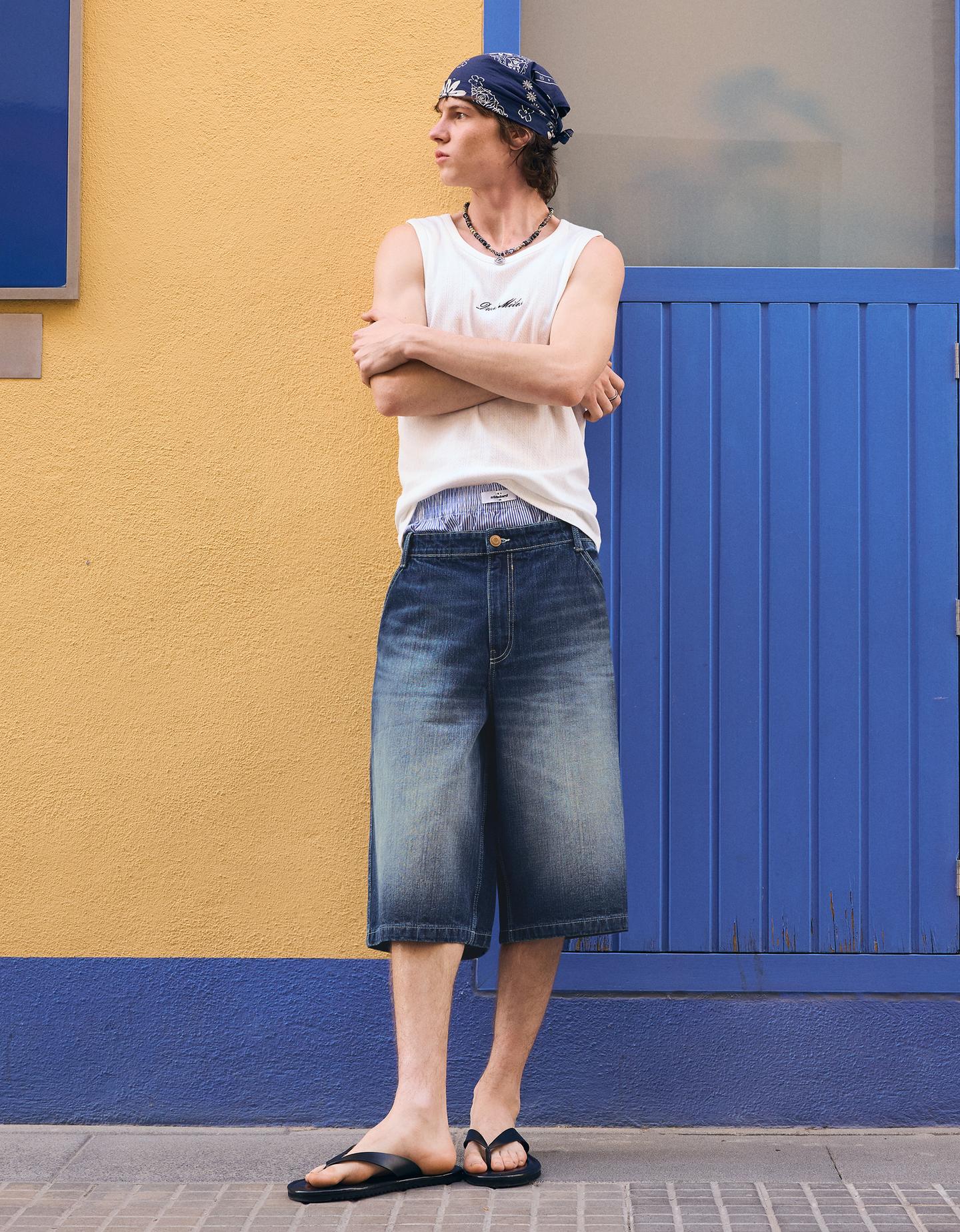 Bershka bermudy jeansowe skater niebieski