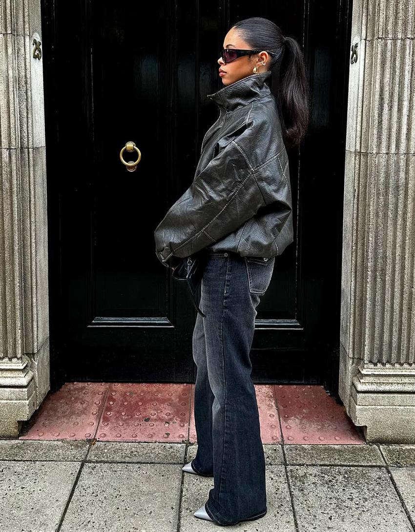 Boot-cut jeans with flaps-Black
