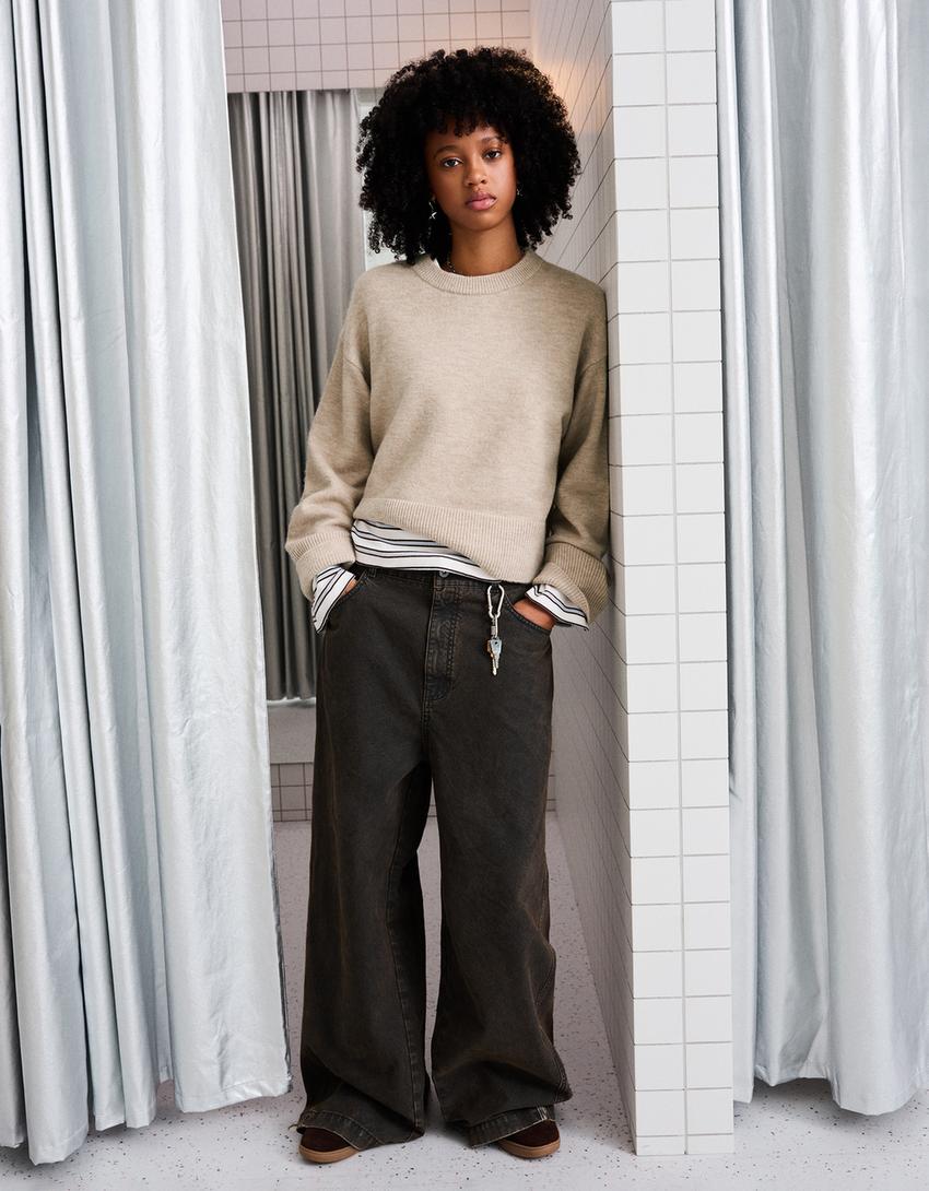 Sweter oversize dół rib-Piaskowy