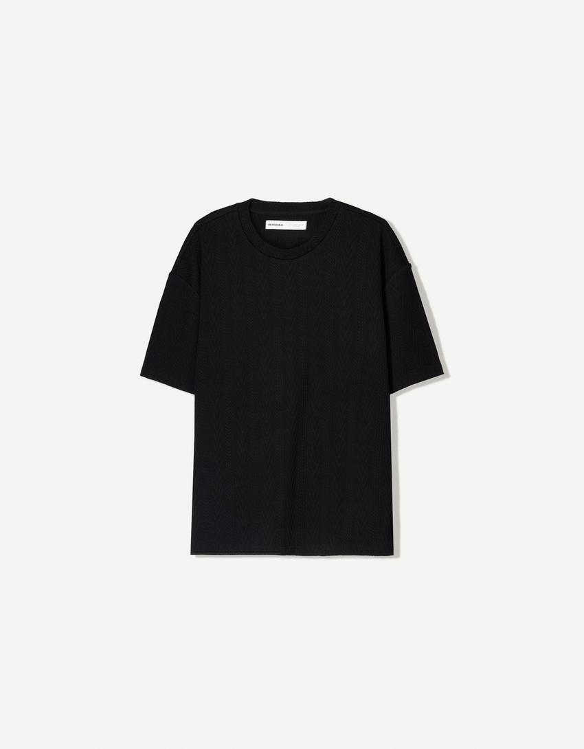Textured T-shirt with long sleeves-Black